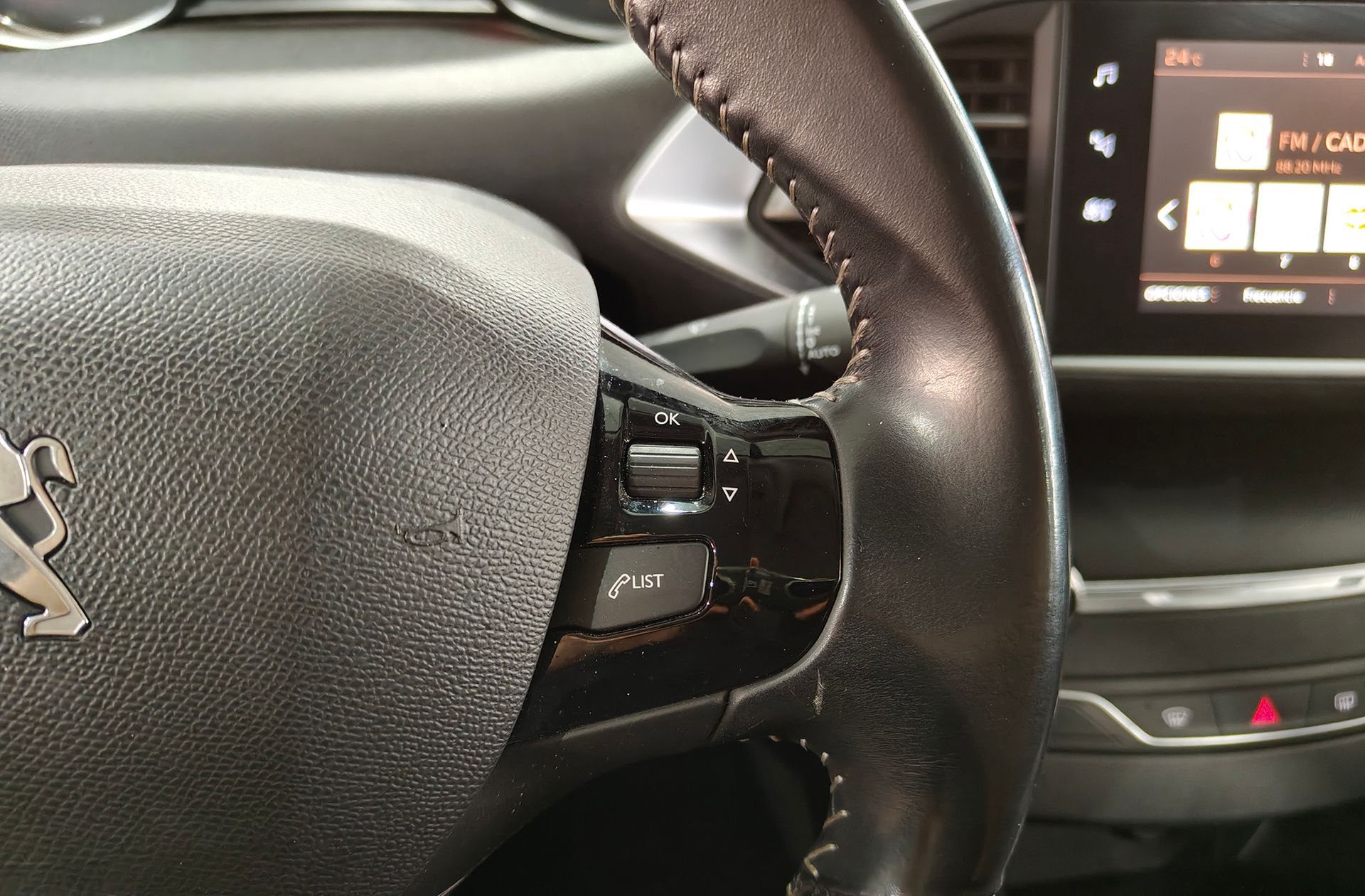 Peugeot 308 SW PureTech 110 Style - foto 23