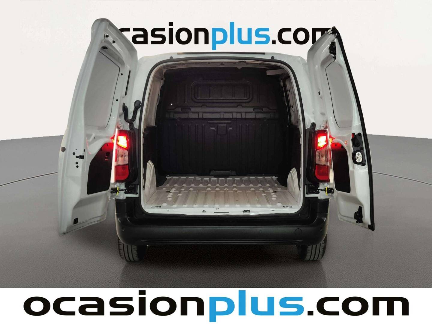 Foto asientos delanteros Opel Combo Opel Combo Cargo 1.5 Diesel S&S M 650kg (102 CV)