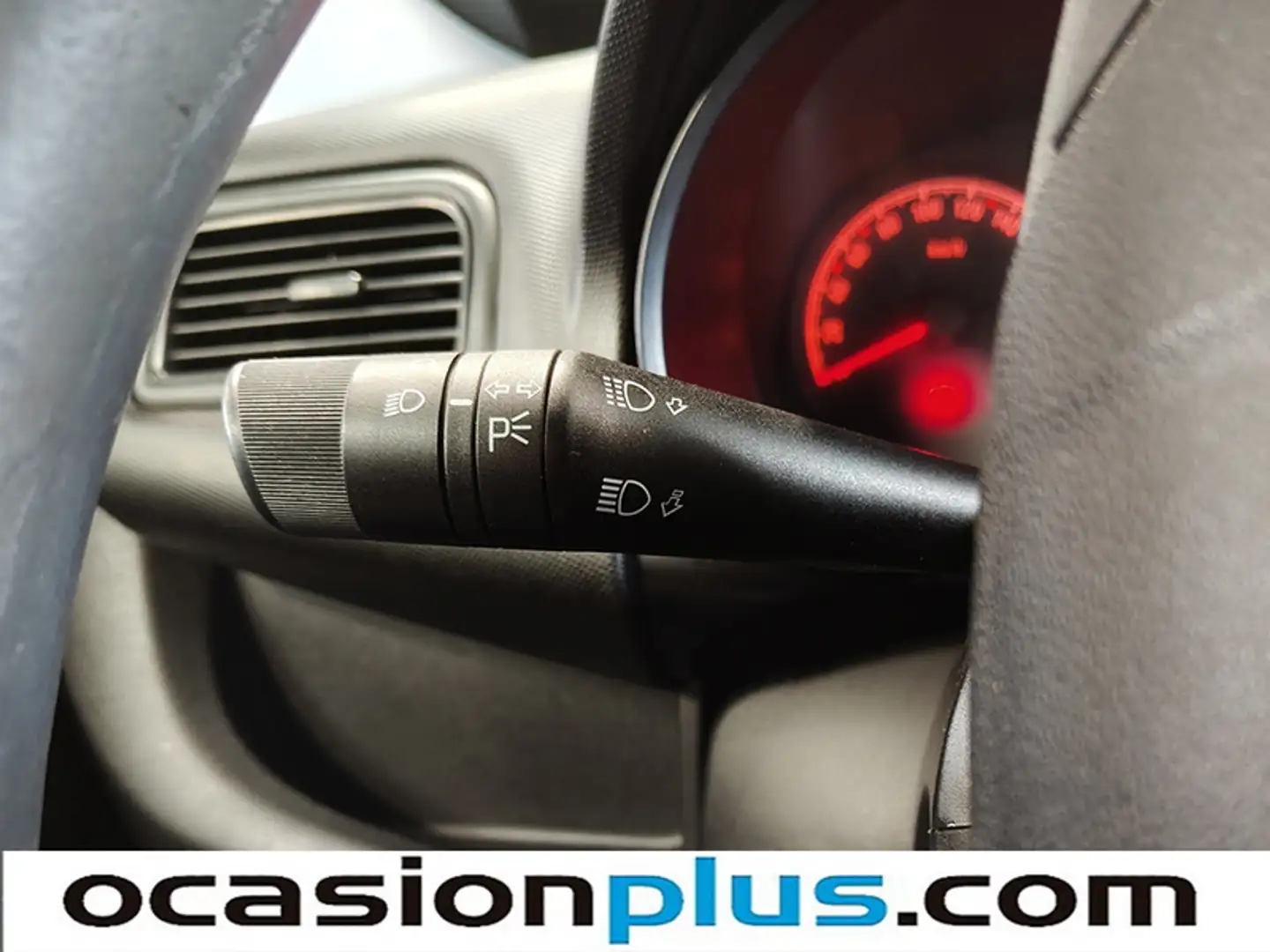 Foto Opel Combo Opel Combo Tour 1.3 CDTI Expression L1 H1 (90 CV)