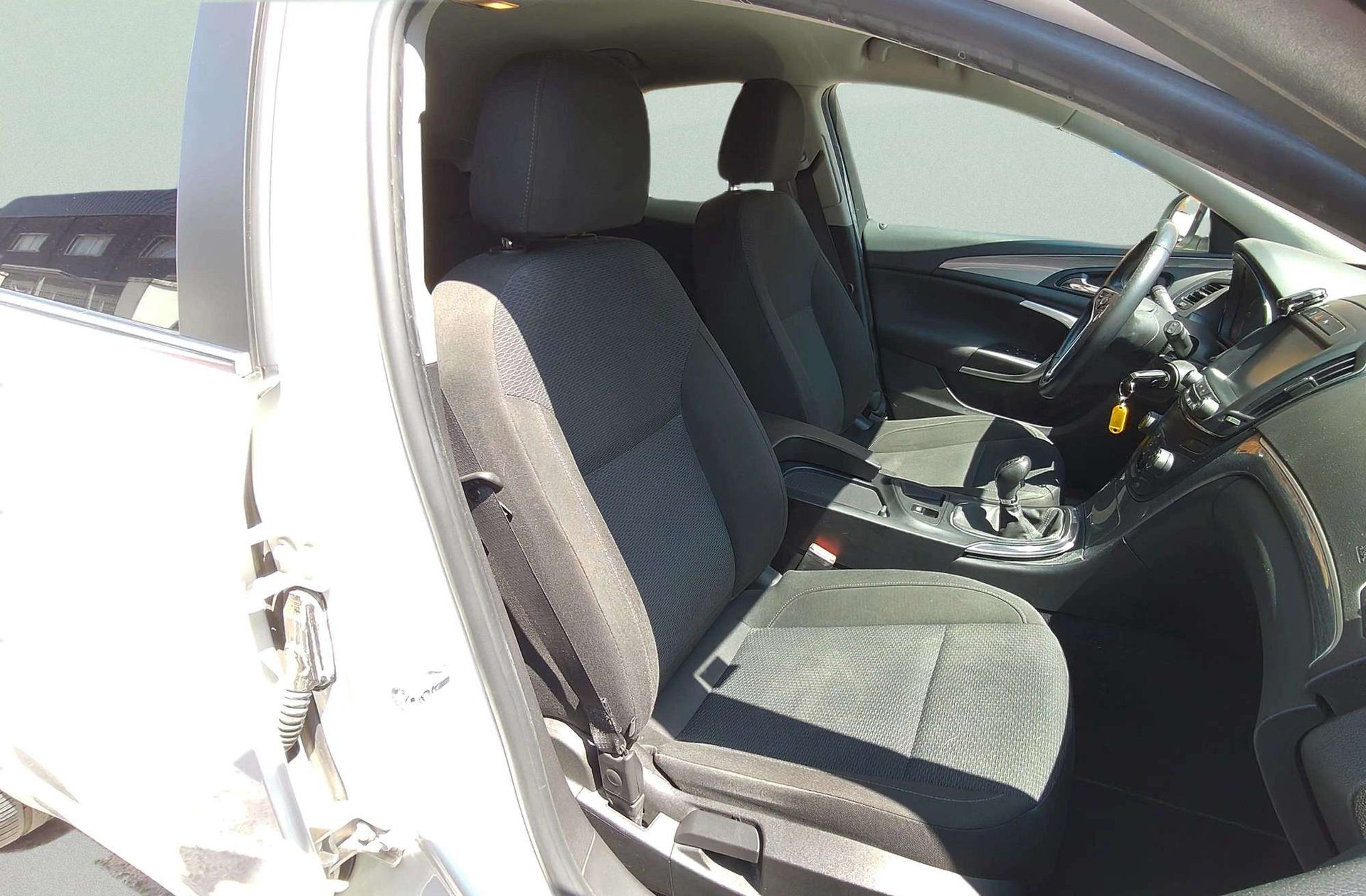 Opel Insignia 1.4 Turbo Selective - foto 19