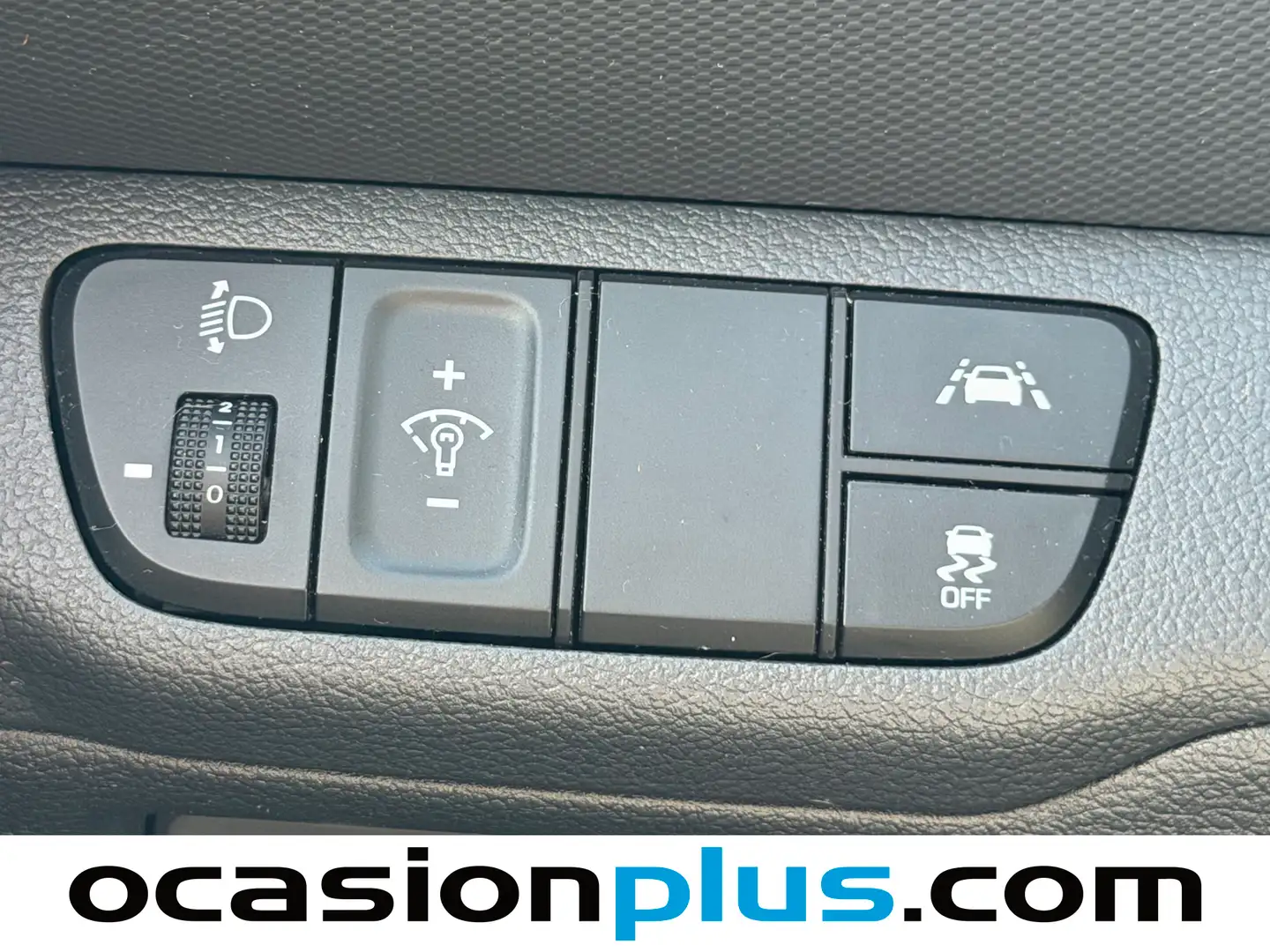 Foto Hyundai IONIQ Hyundai Ioniq 1.6 GDI HEV Klass LE (141 CV)