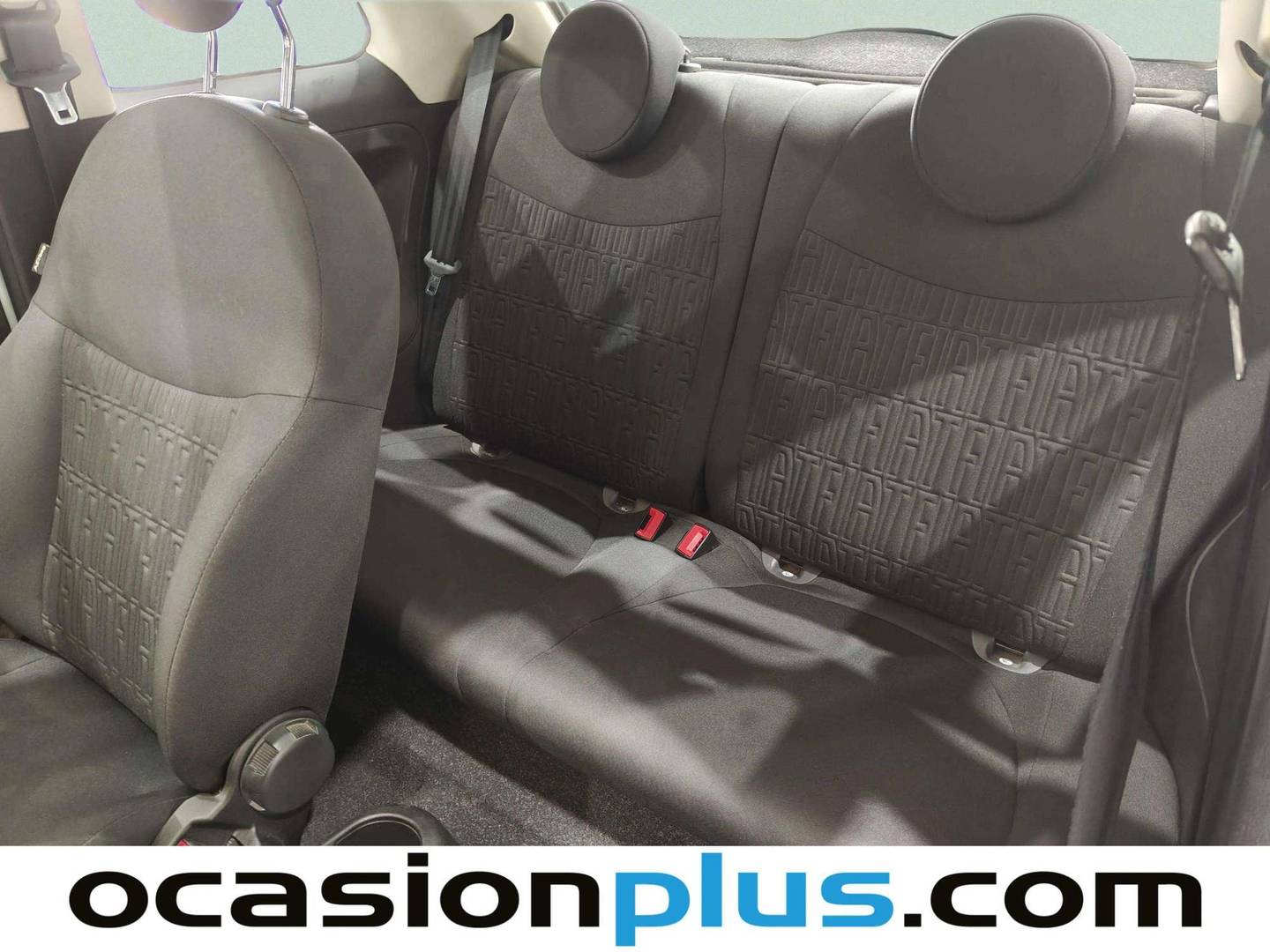 Foto asientos traseros Fiat 500 Fiat 500 1.0 Hybrid Dolcevita (70 CV)