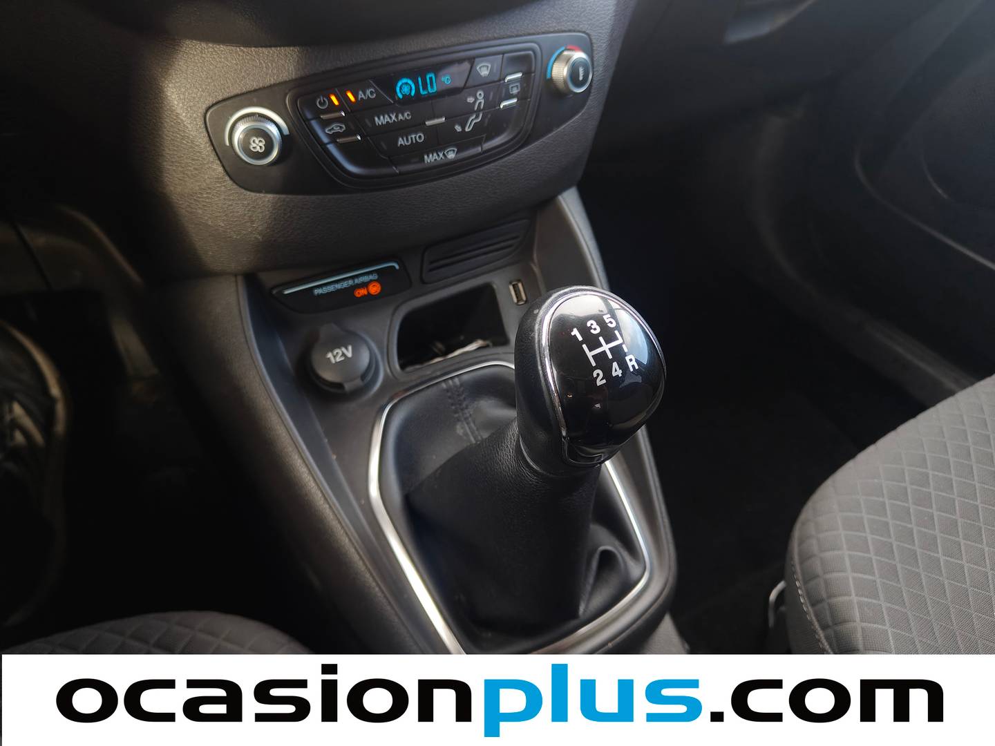 Ford Tourneo Courier Ford Tourneo Courier 1.0 EcoBoost Titanium (100 CV) de segunda mano