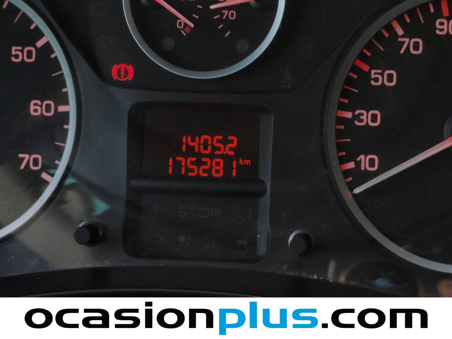 Foto Peugeot Partner Peugeot Partner Tepee 1.6 BlueHDi 100 Outdoor (100 CV)