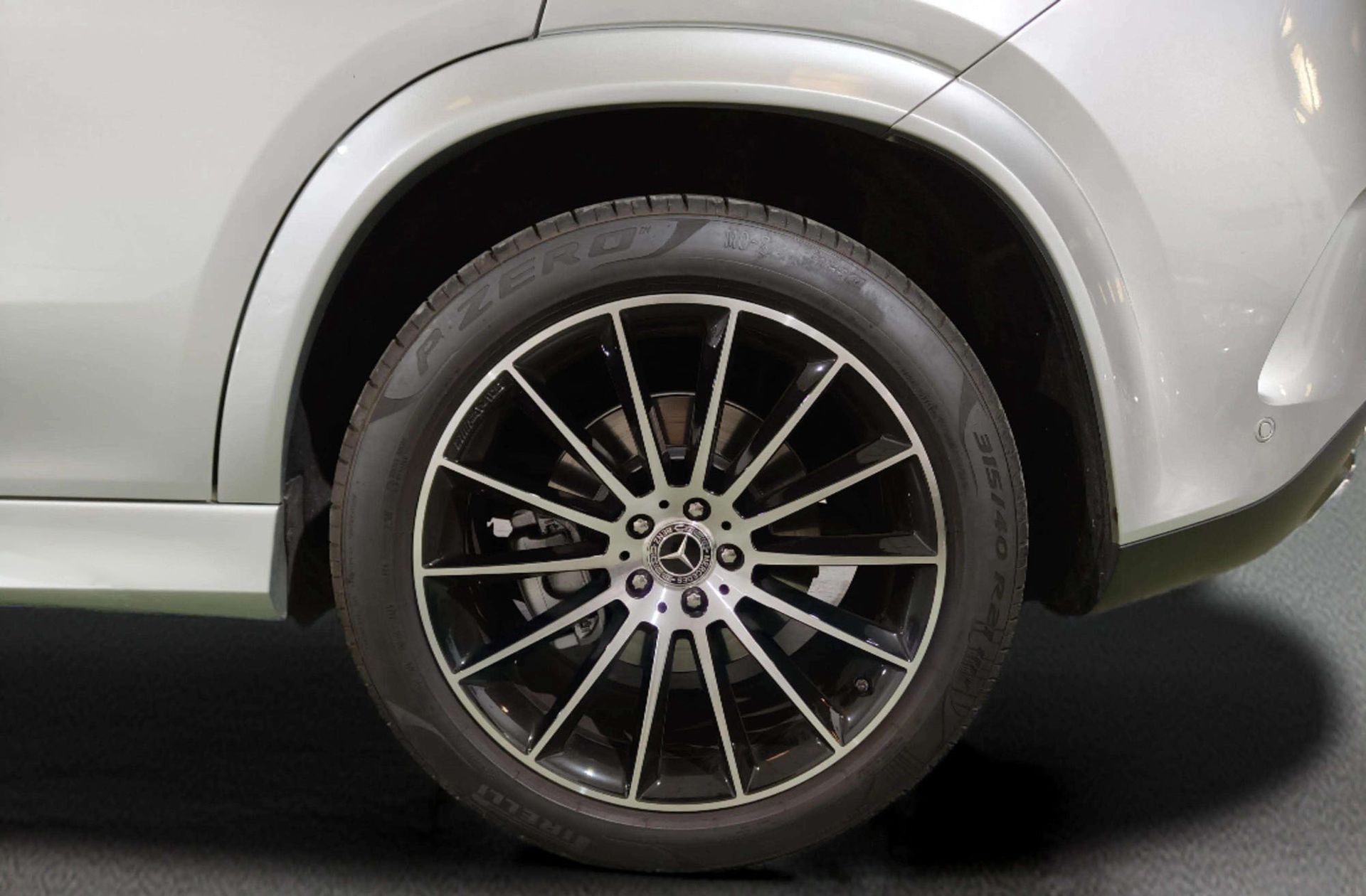 Mercedes-Benz GLE 300 d 4Matic Pack AMG - foto 38