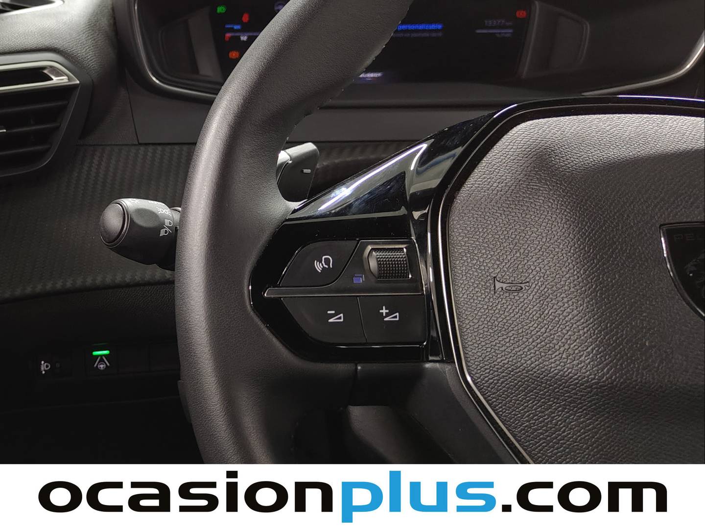 Foto Peugeot 2008 Peugeot 2008 Allure Hybrid eDCS6 (136 CV)