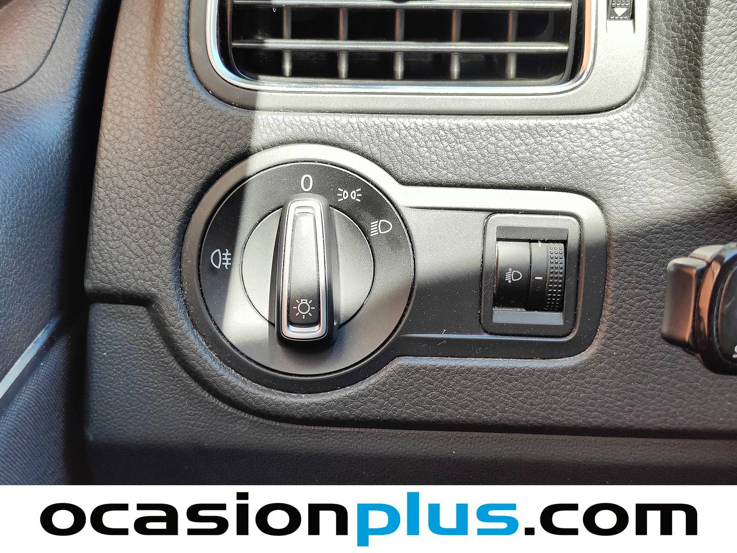 Extras y acabados del Volkswagen Polo Volkswagen Polo Advance 1.4 TDI BMT (90 CV)