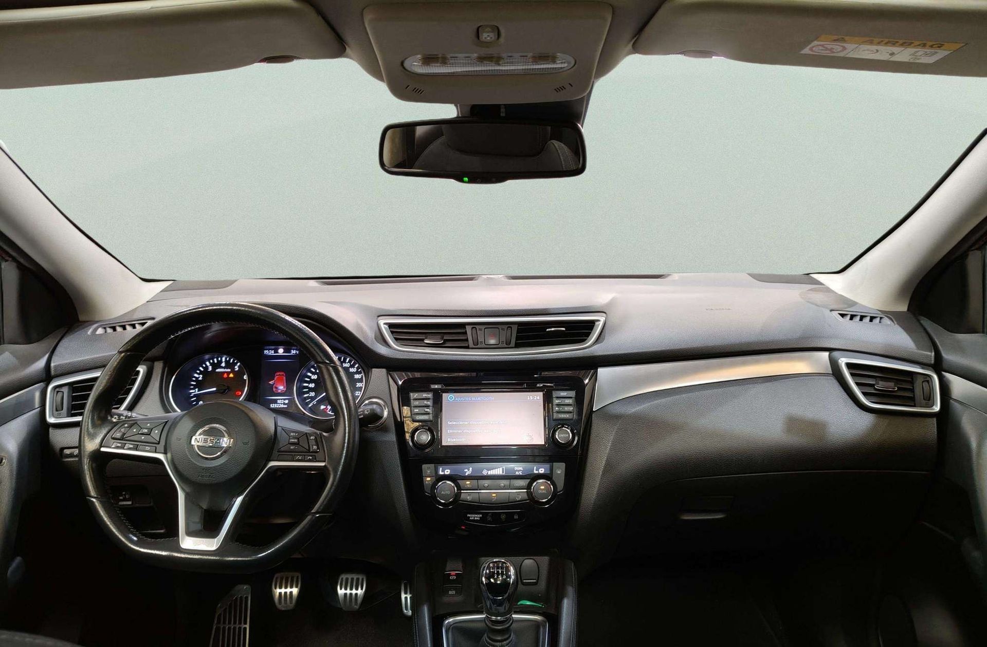 Nissan Qashqai DIG-T 115 N-Connecta 4x2 - foto 7