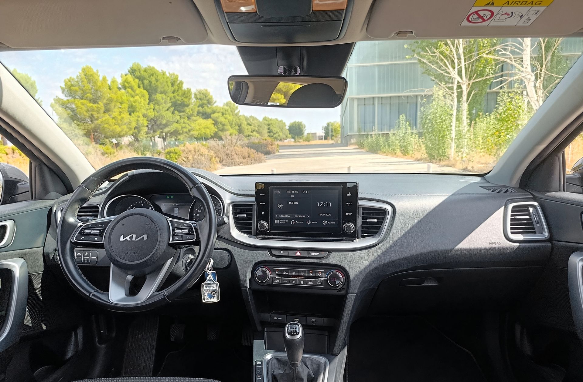 Kia Ceed 1.6 MHEV iMT Drive - foto 6