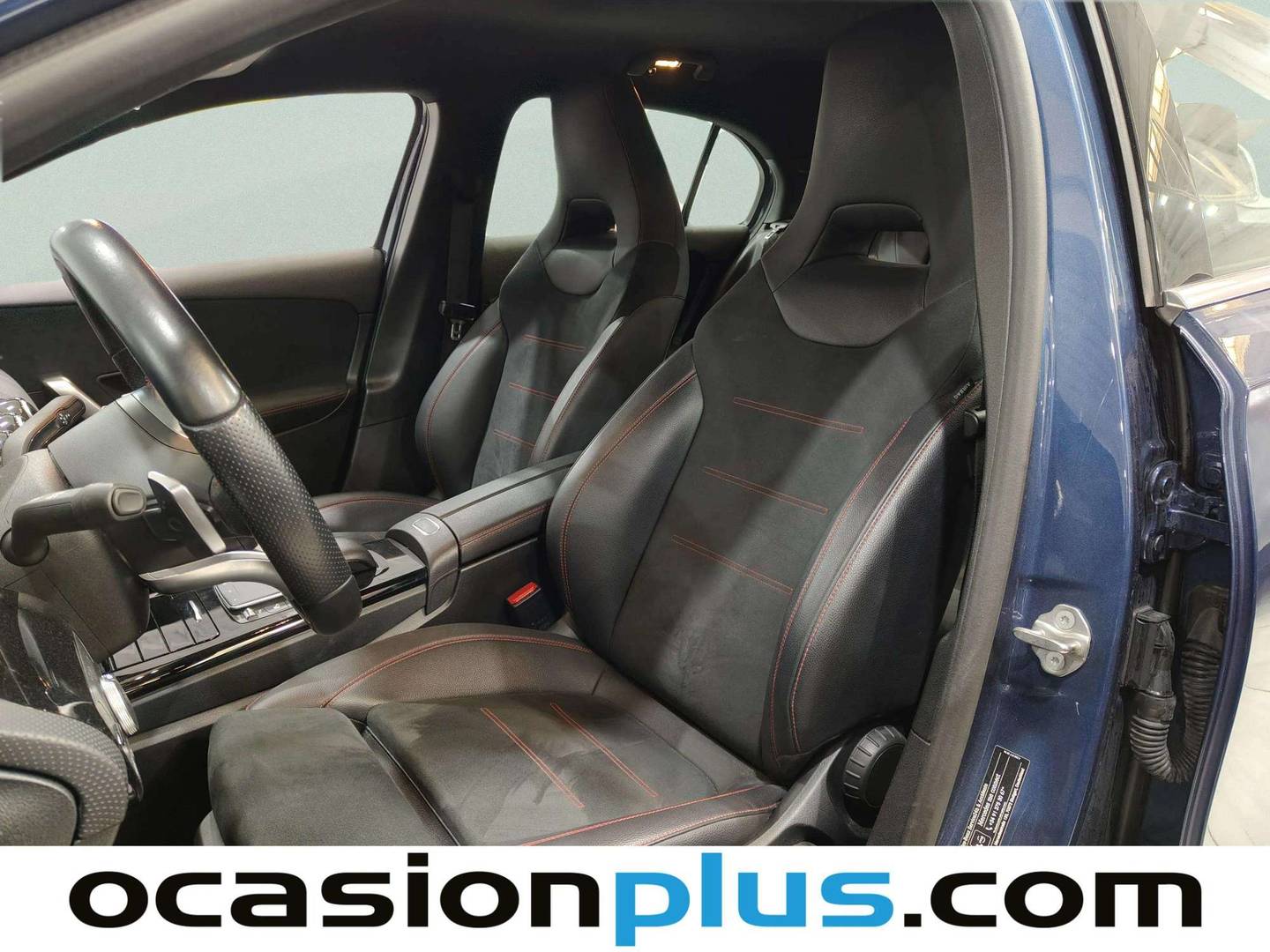 Foto asientos delanteros Mercedes Clase A Mercedes-Benz Clase A 200 d  (150 CV)