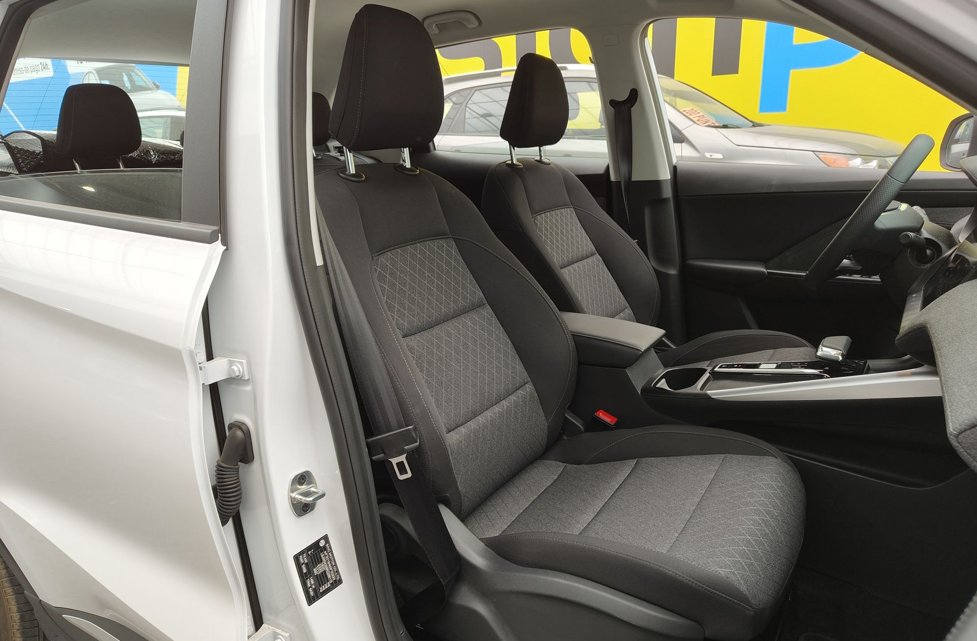 MG ZS 1.5 Hybrid+ Standard - foto 17