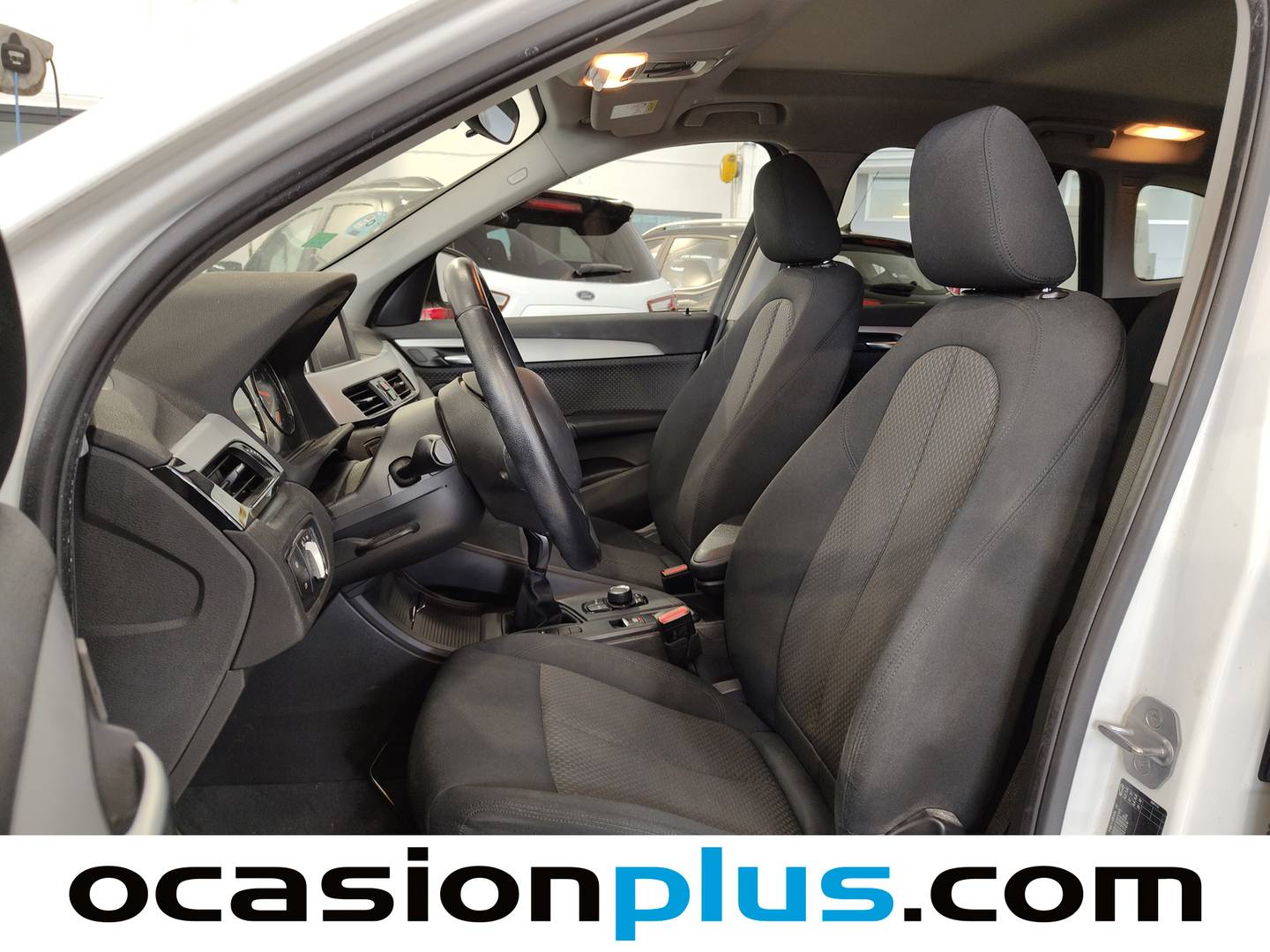Foto asientos delanteros BMW X1 BMW X1 sDrive18i (140 CV)