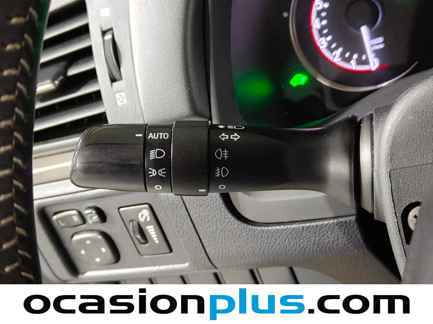 Equipamiento del Lexus CT Lexus CT 200h Business (136 CV)