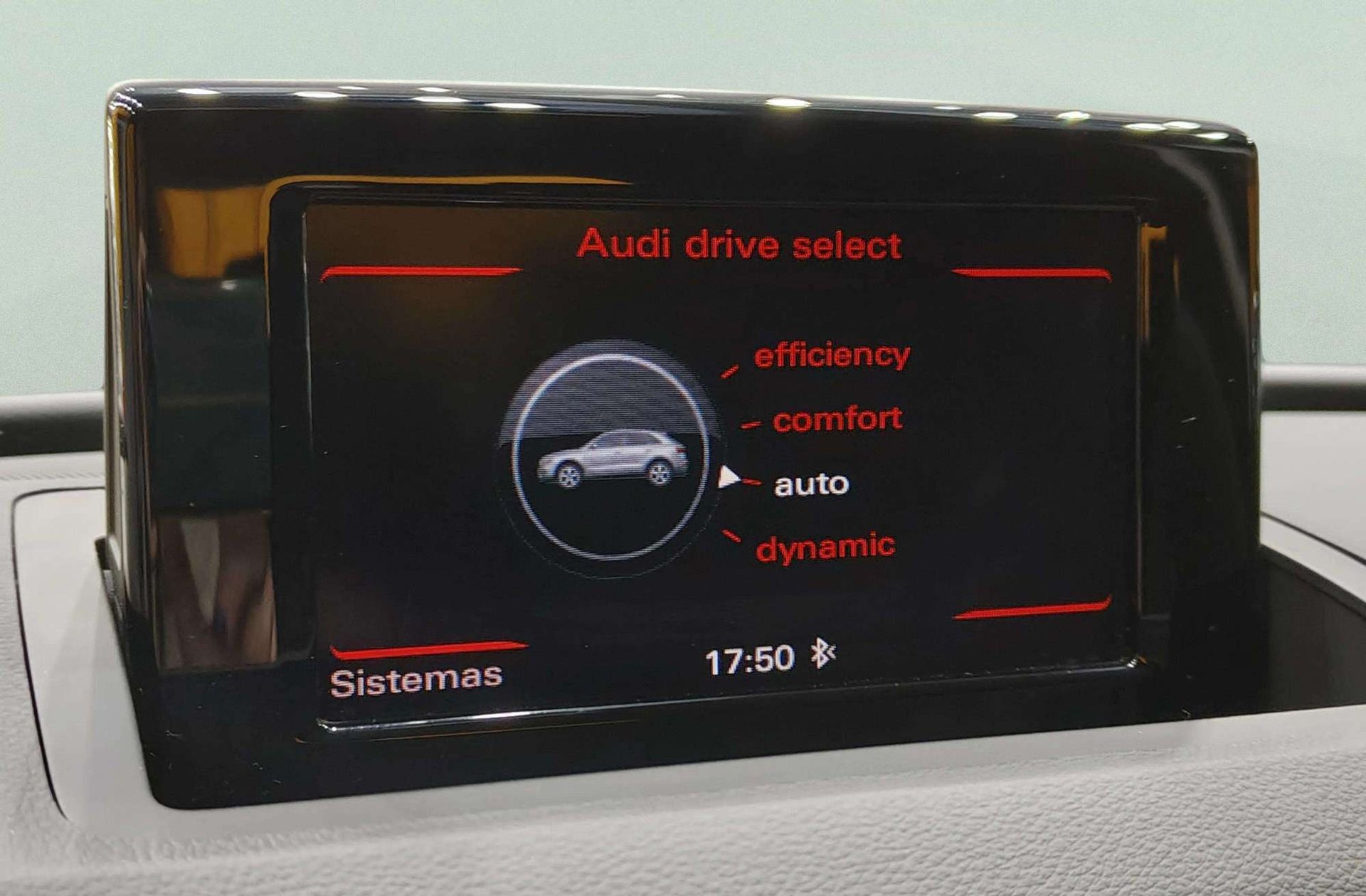 Audi Q3 2.0 TDI quattro S tronic - foto 10