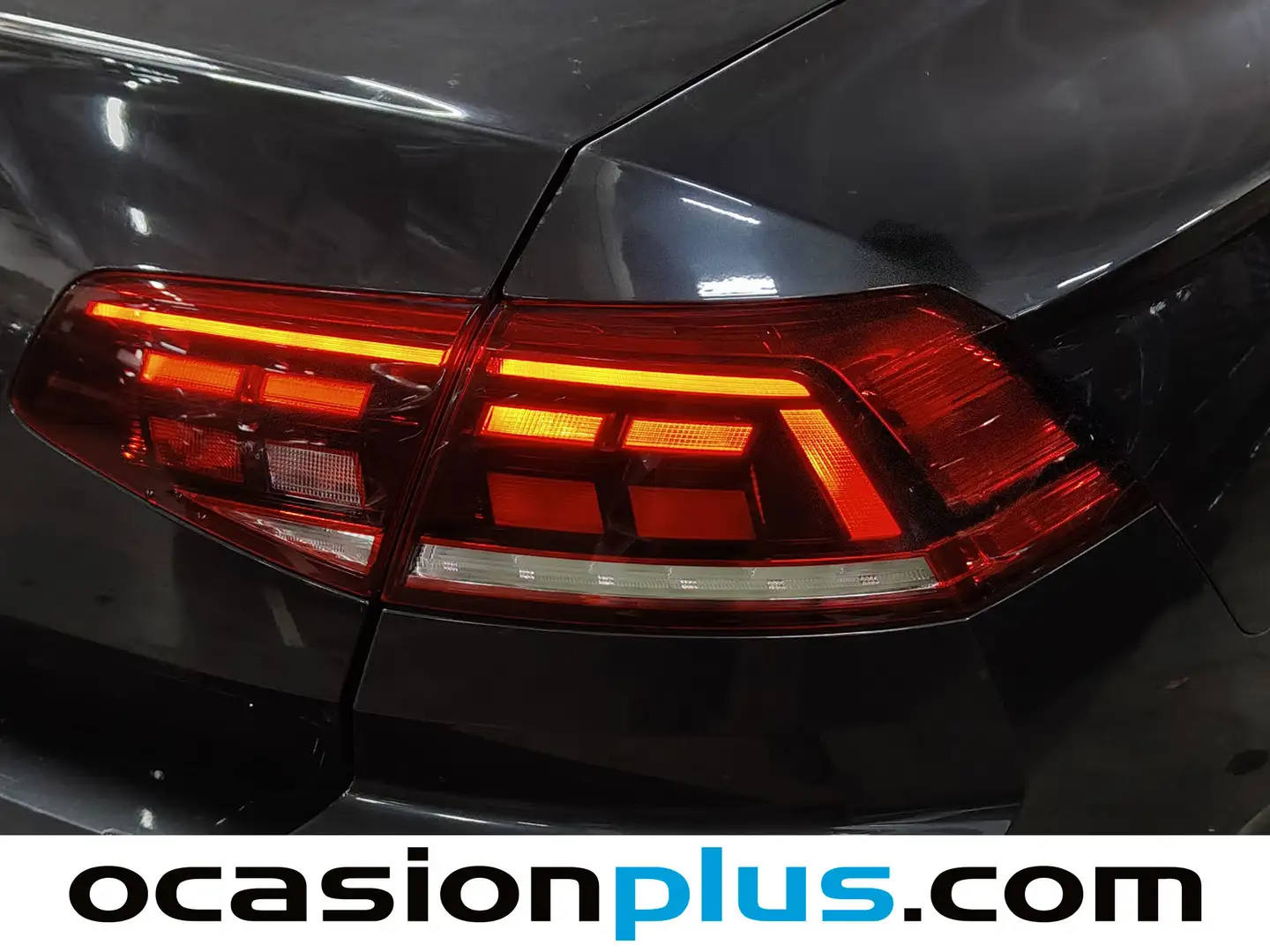 Foto Volkswagen Passat Volkswagen Passat R-Line 2.0 TDI (150 CV) DSG