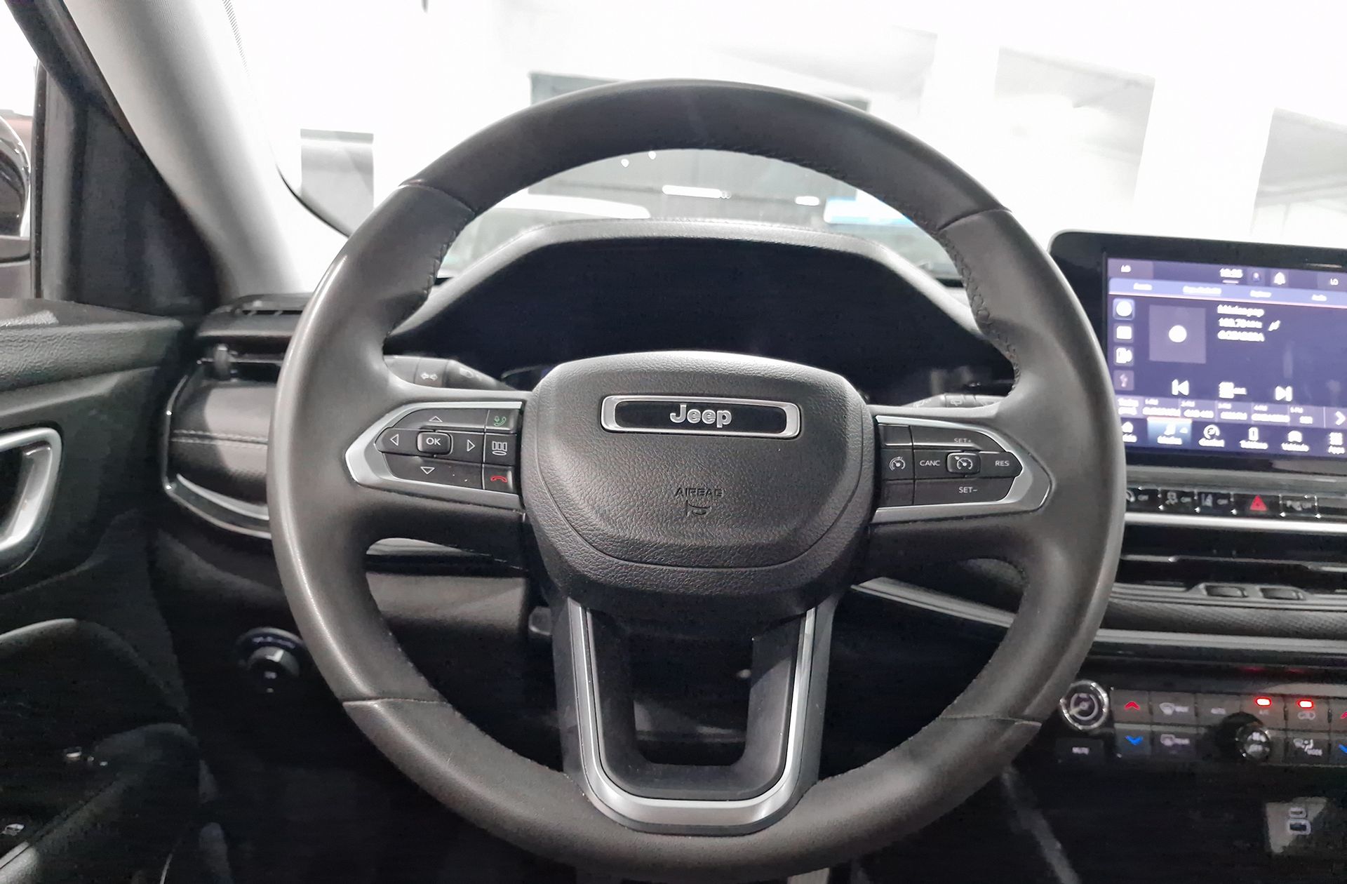 Jeep Compass 1.3 Gse Night Eagle FWD - foto 20