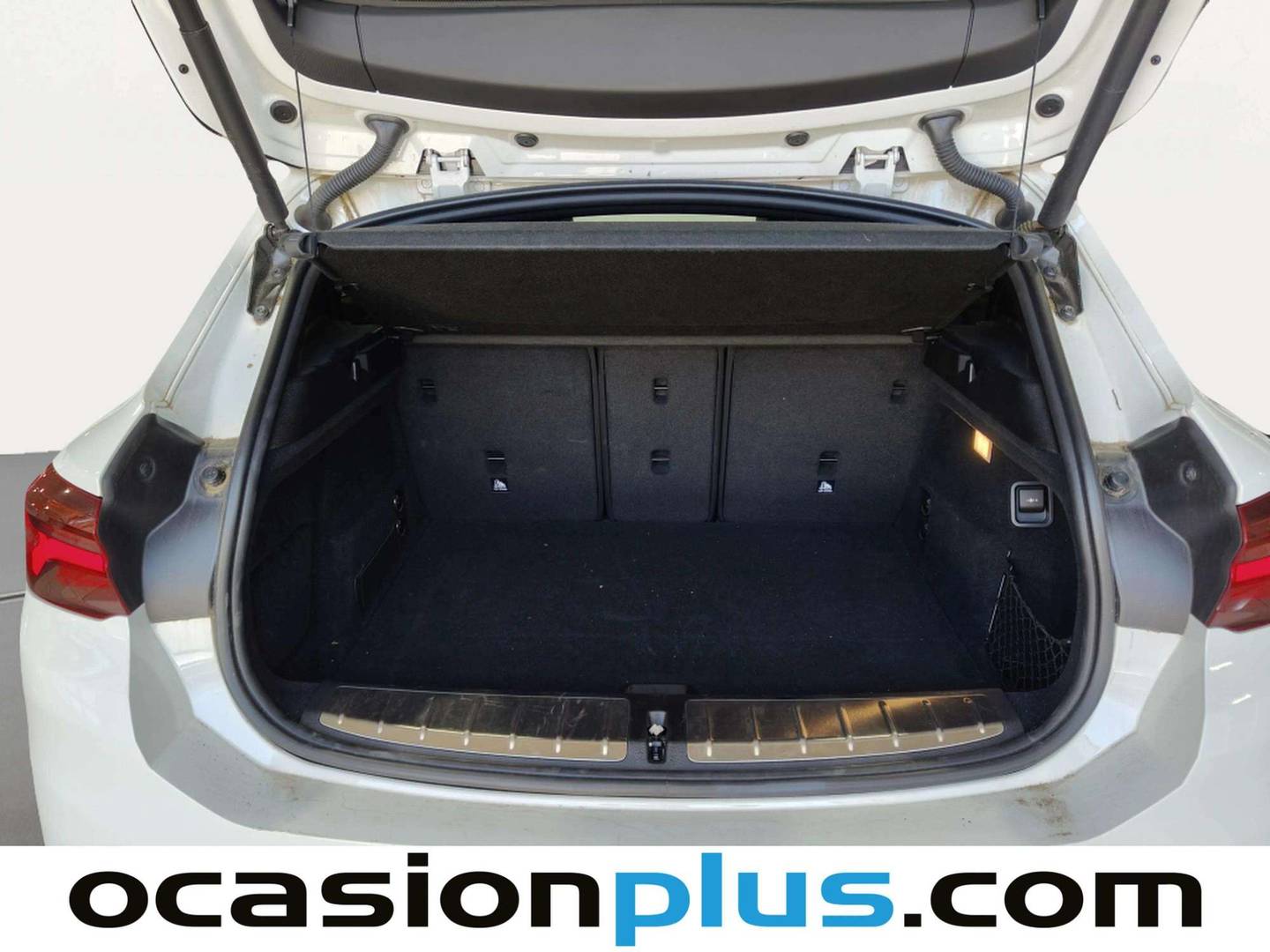 Fotos maletero BMW X2 BMW X2 sDrive18i (140 CV) Pack M