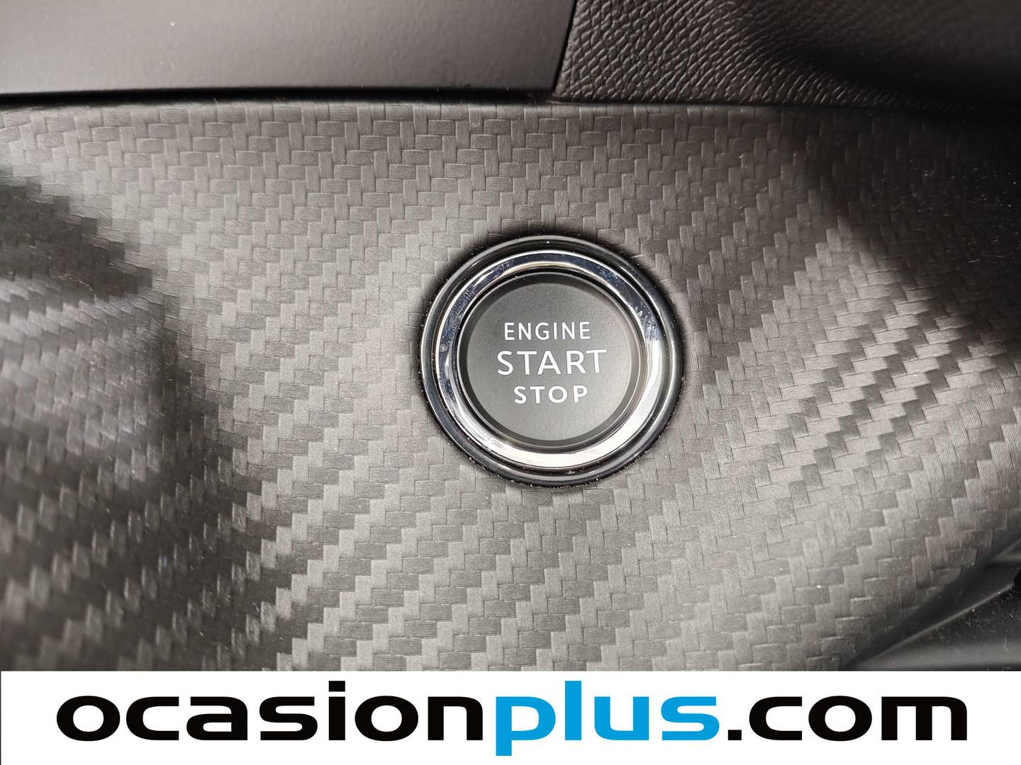 Foto Peugeot 2008 Peugeot 2008 Allure Hybrid eDCS6 (145 CV)