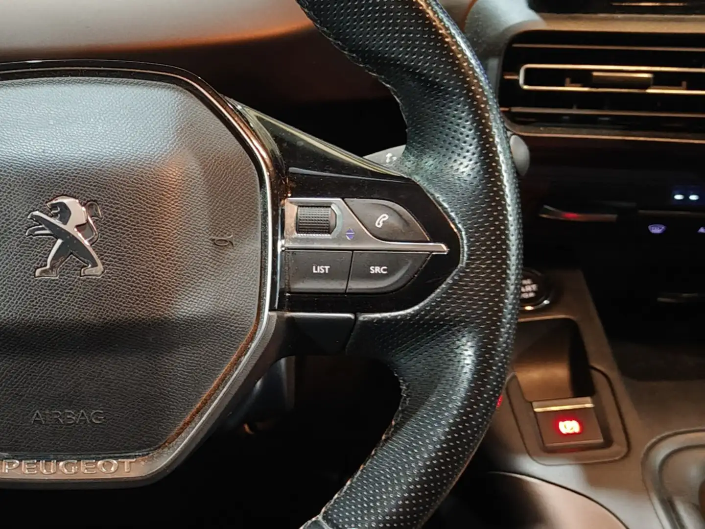 Foto Peugeot Rifter Peugeot Rifter BlueHDi 100 GT Line Standard  (100 CV)