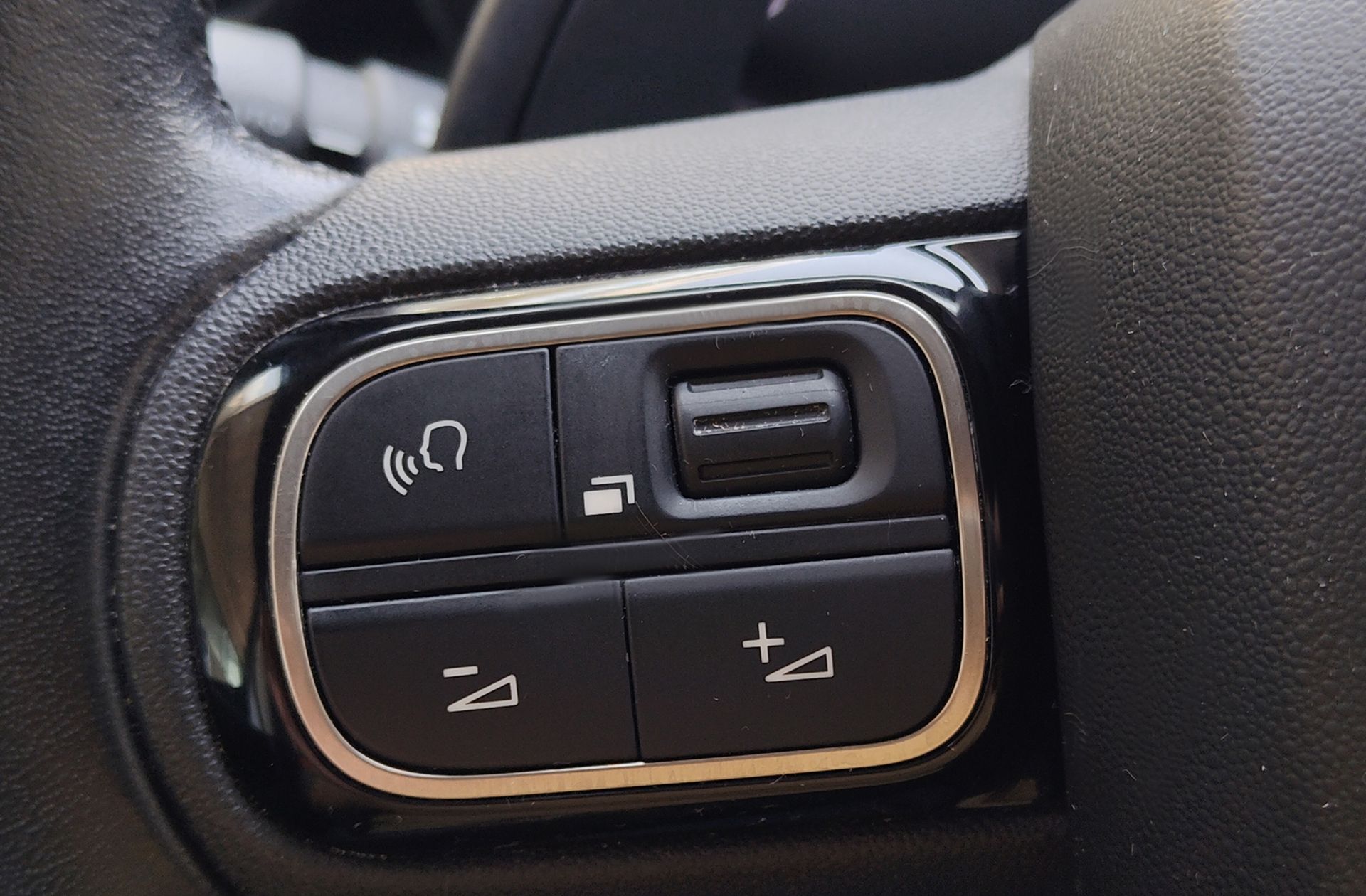 Citroën Berlingo BlueHDi 130 Talla M Shine - foto 27