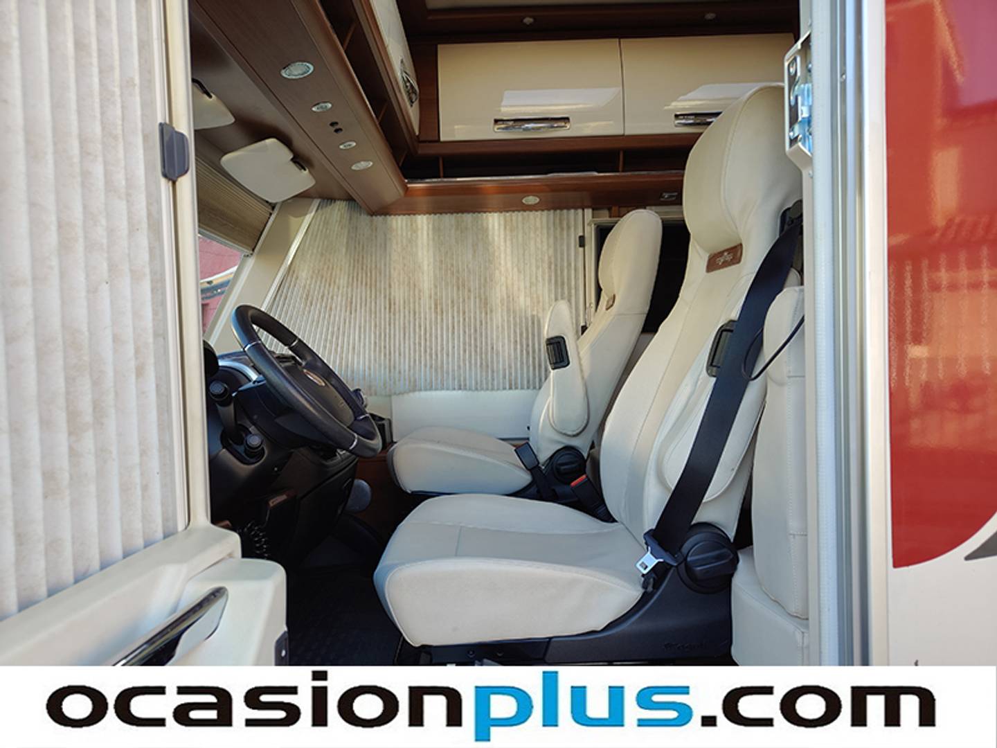 Foto Carthago Chic E line Carthago Chic E line I51Q Liner (177 CV) 4 Plazas