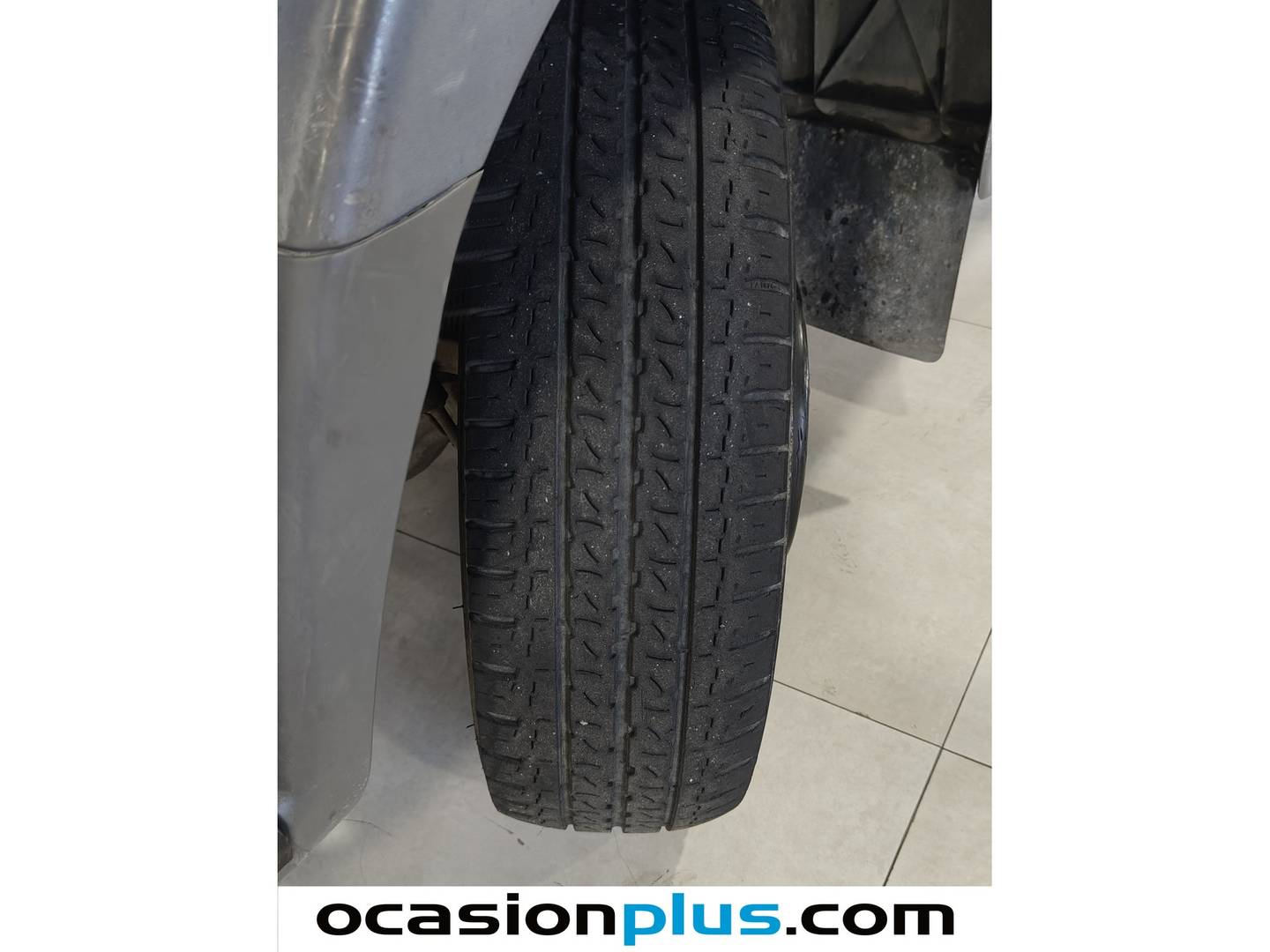 Nissan Cabstar E Nissan Cabstar Chasis 3.0 TL 120.35/1 corta (120 CV) 120cv