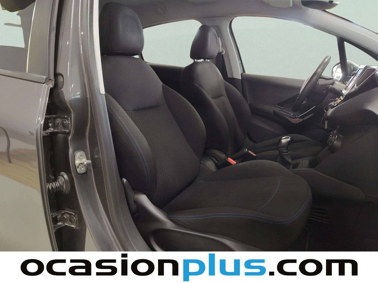 Peugeot 208 Peugeot 208 PureTech Signature (82 CV) manual
