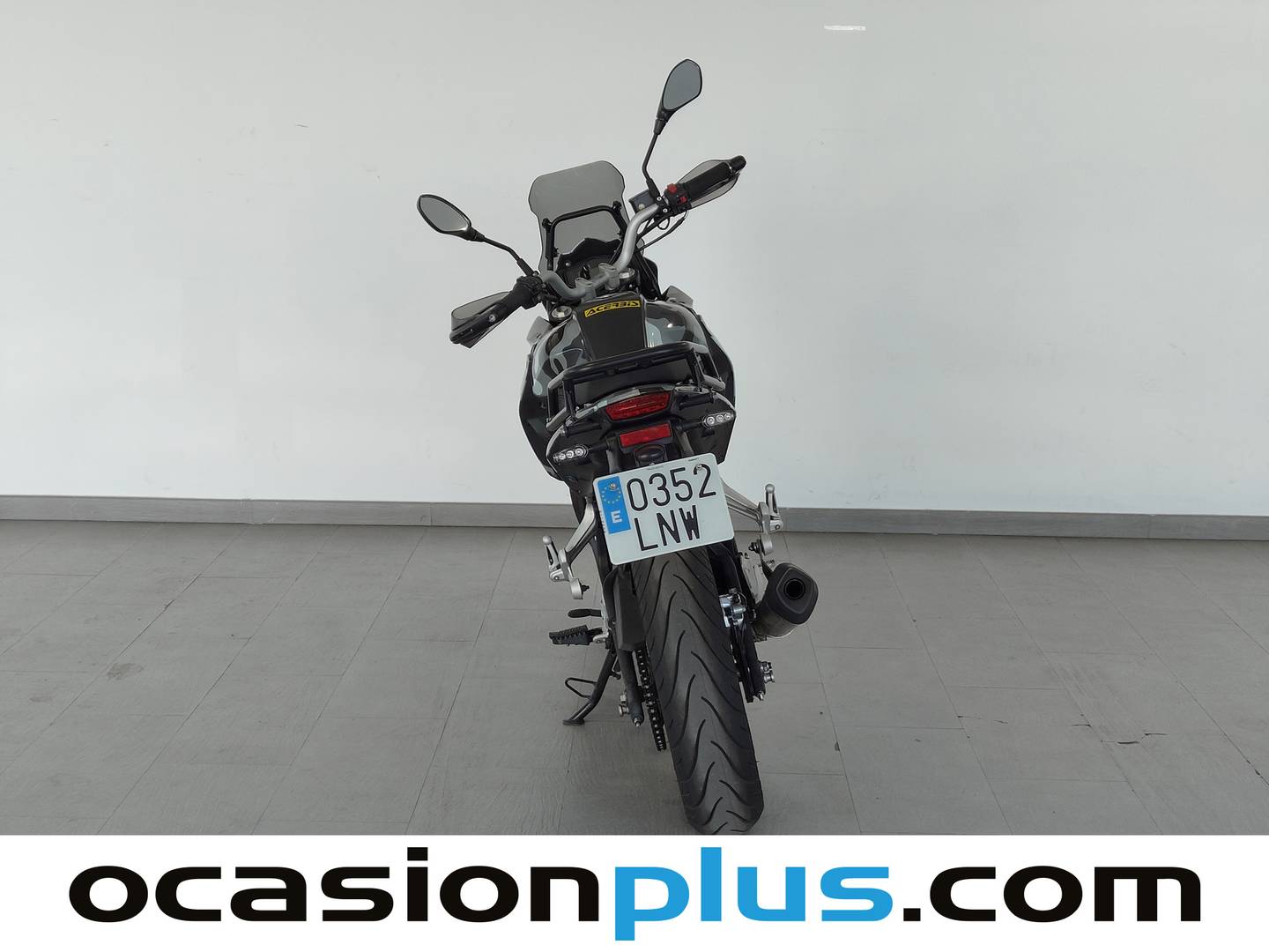 Benelli TRK 251 Benelli TRK 251 (26 CV) 26cv