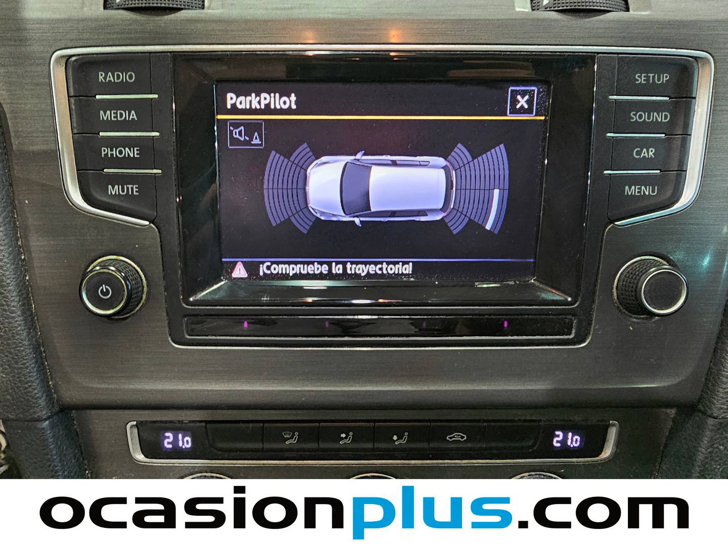 Equipamiento del Volkswagen Golf Volkswagen Golf Advance 1.6 TDI BMT (105 CV) DSG