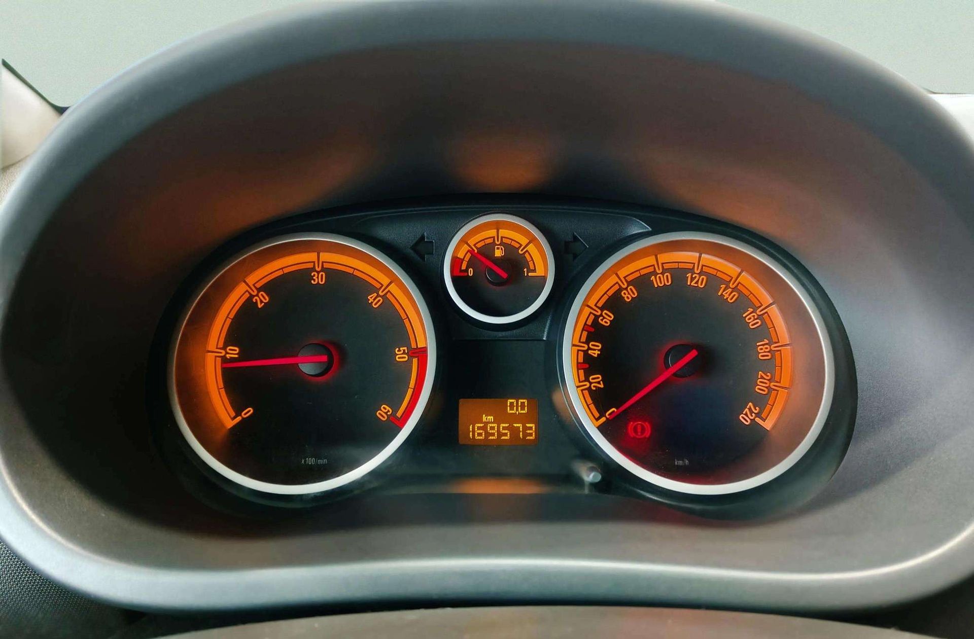 Opel Corsa 1.3 CDTI Essentia - foto 19