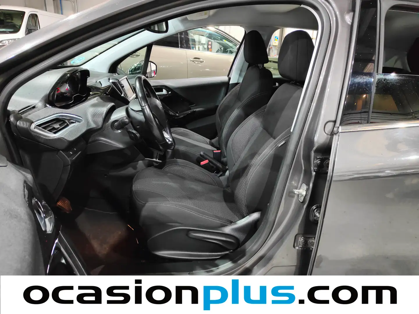 Foto Peugeot 208 Peugeot 208 PureTech 82 S&S Tech Edition (82 CV)