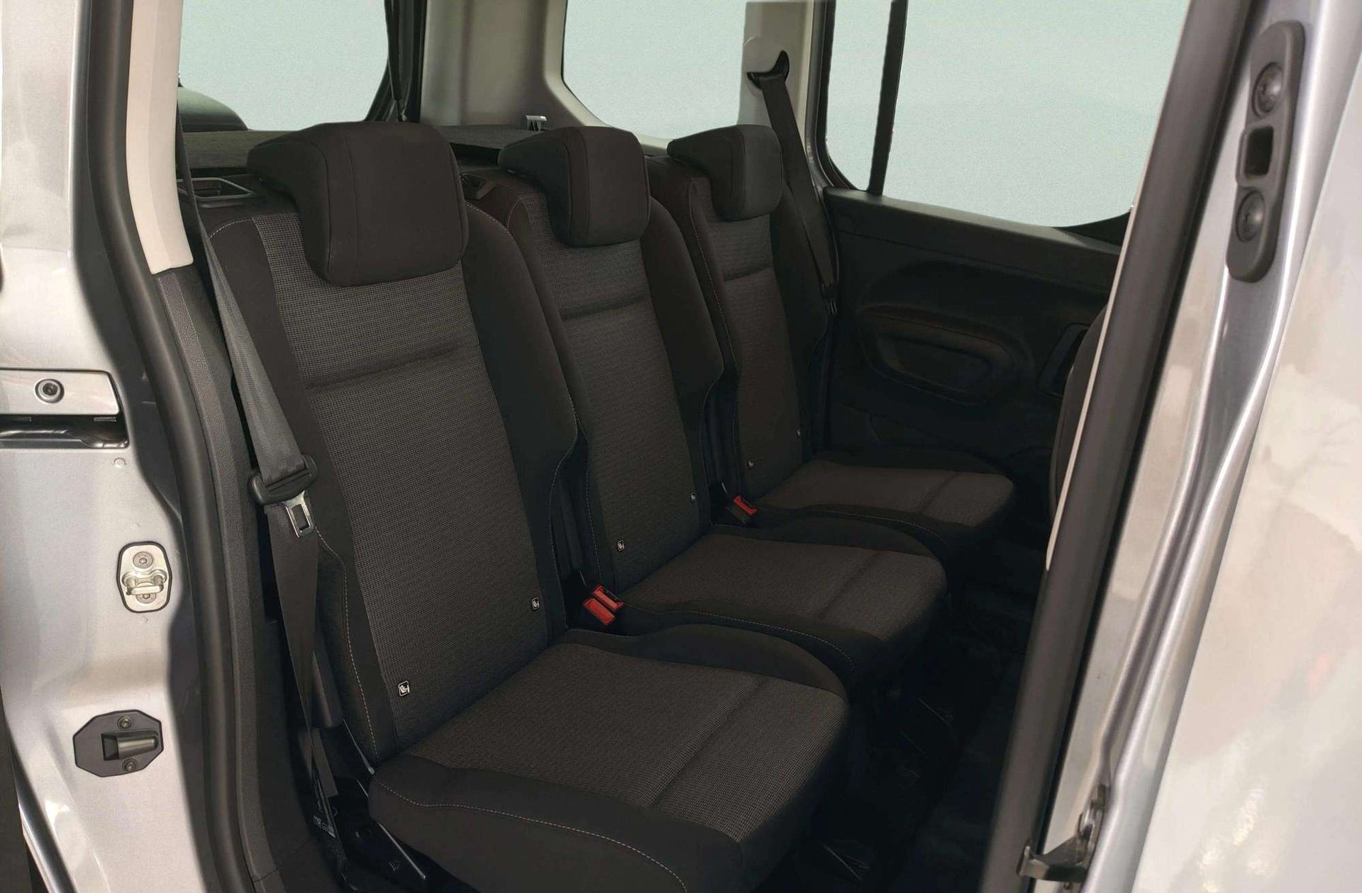 Toyota Proace City 1.5D Family Advance L1 - foto 18