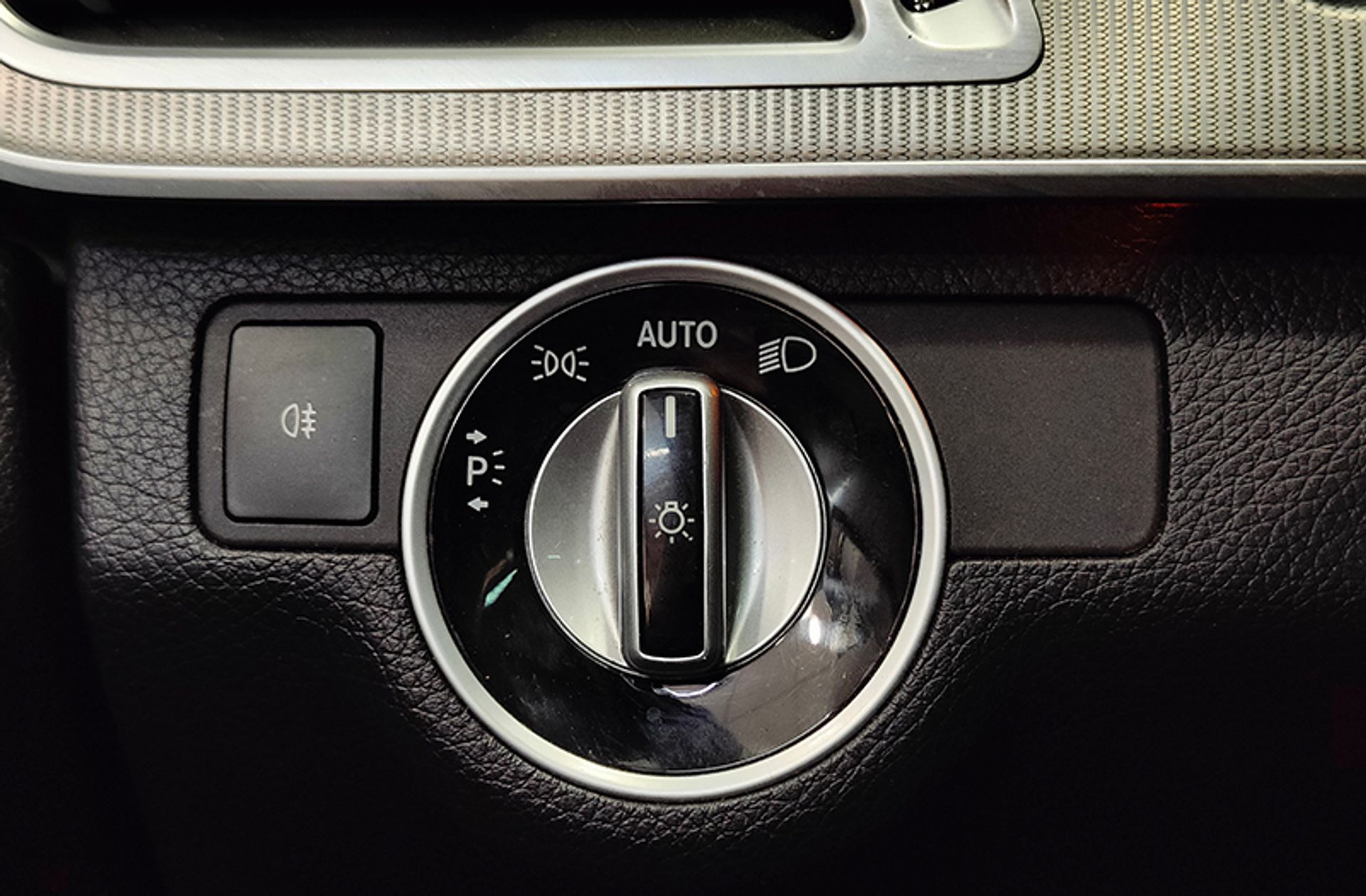 Mercedes-Benz Clase E E 300 BlueTEC Hybrid Avantgarde - foto 25
