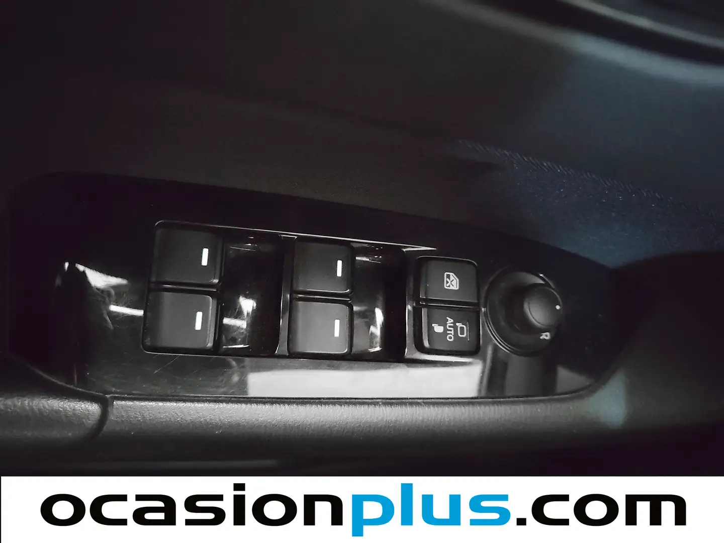 Foto Mazda CX-5 Mazda CX-5 2.0 G Zenith 2WD Auto (165 CV)