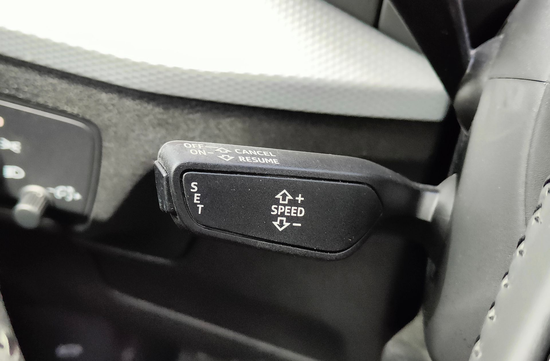 Audi Q2 Design 30 TFSI - foto 28