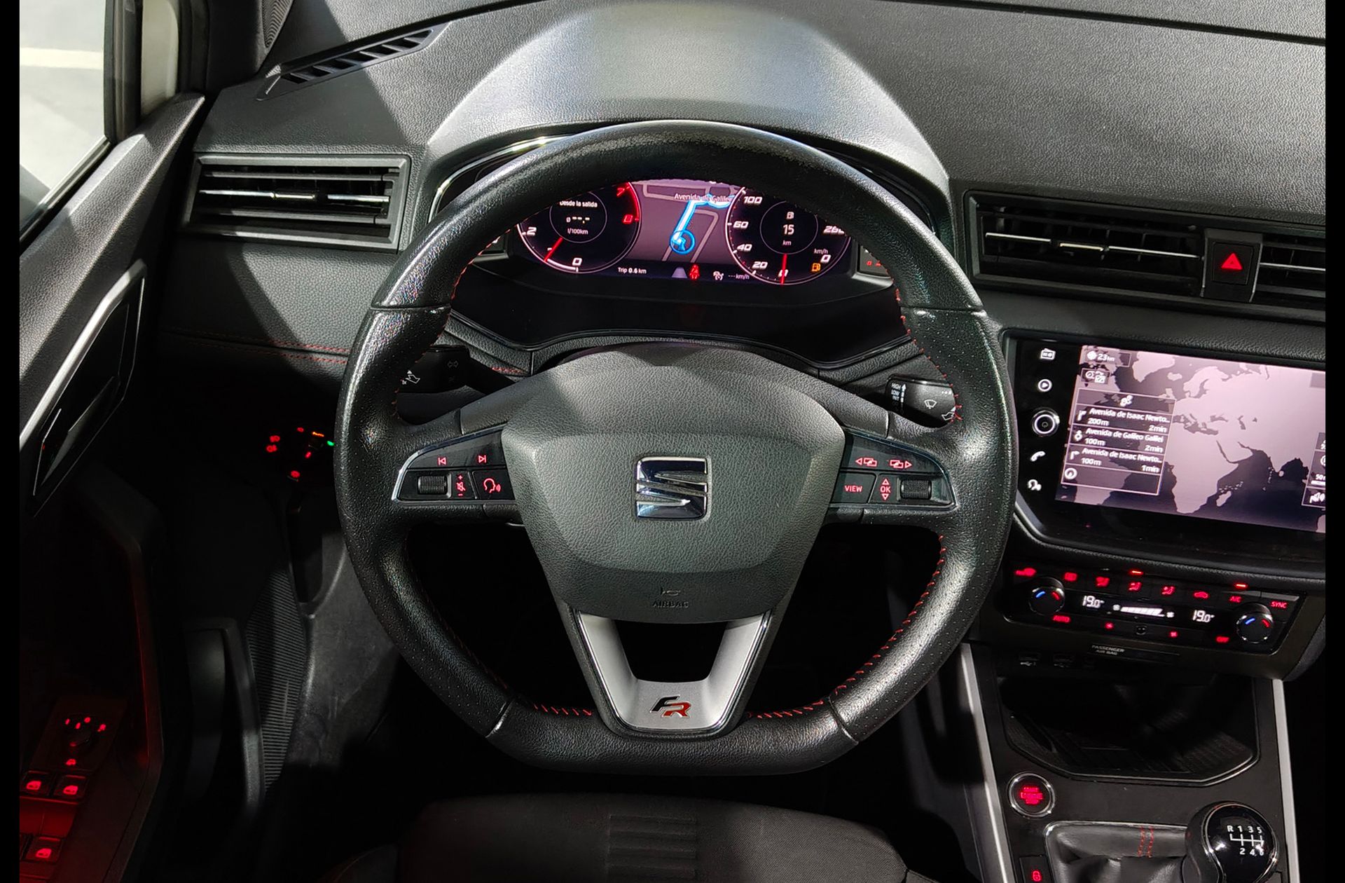 SEAT Arona 1.0 TSI Ecomotive FR Edition - foto 22