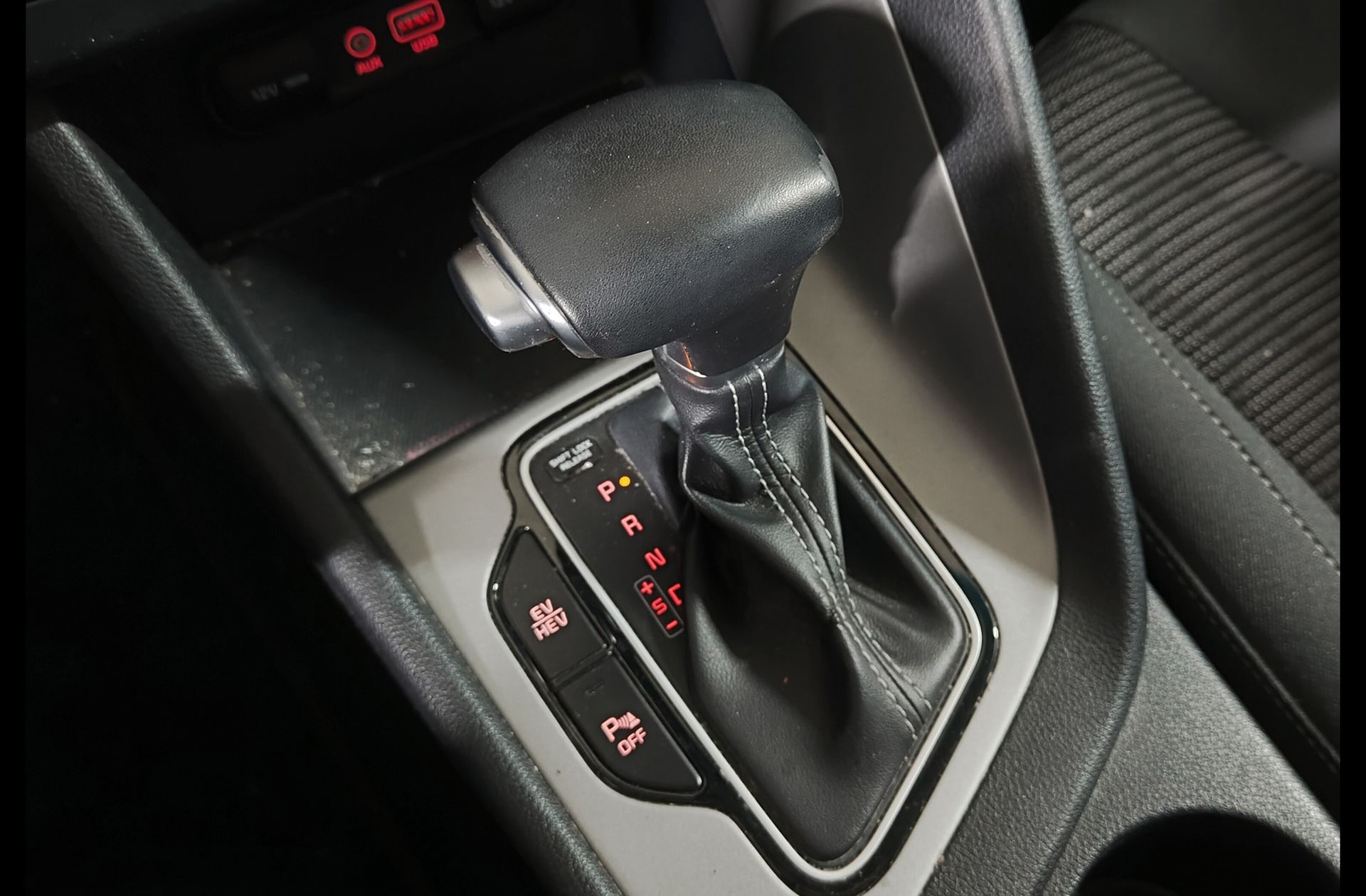 Kia Niro 1.6 GDi PHEV Híbrido Drive - foto 5