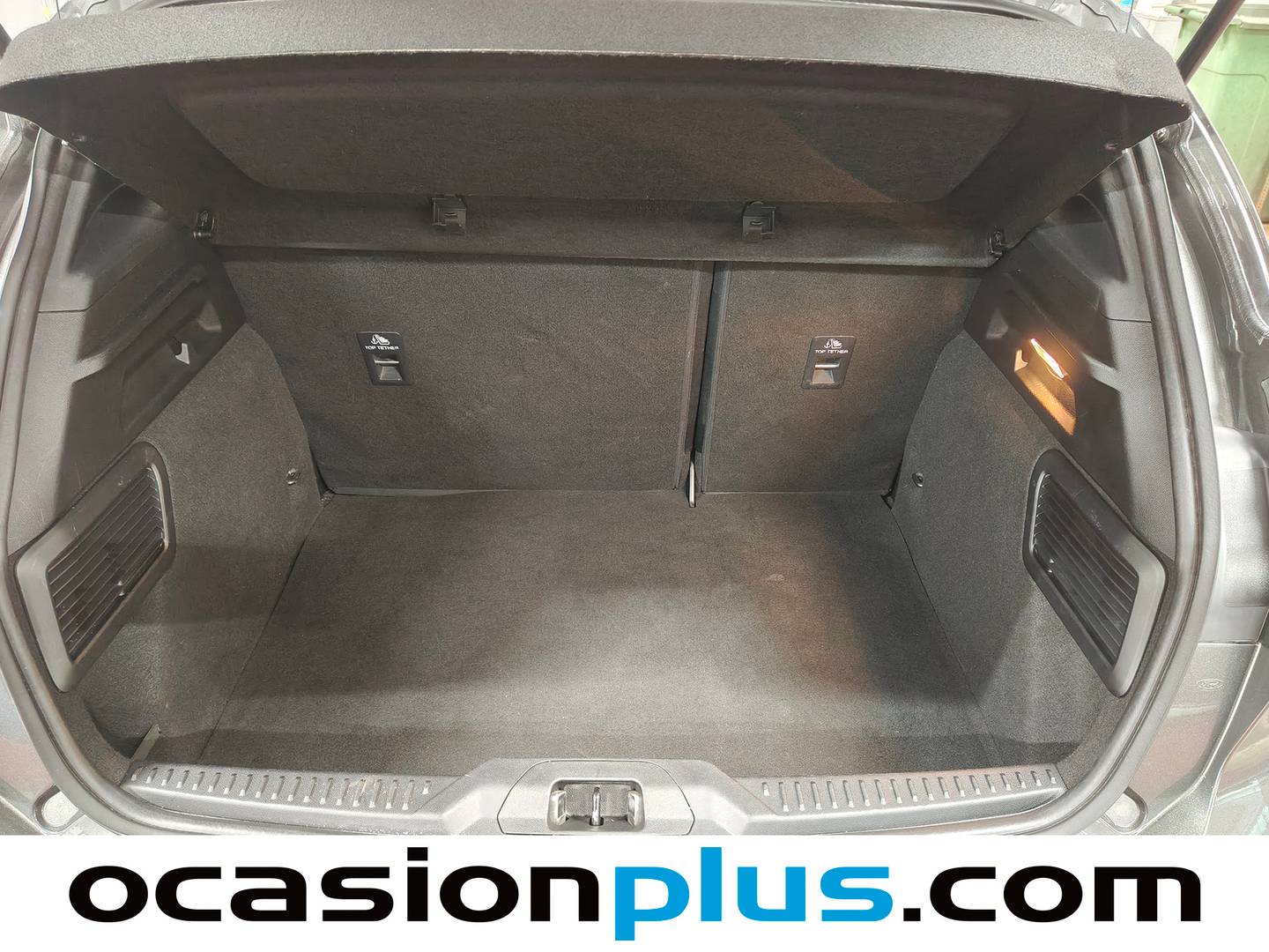Fotos maletero Ford Focus Ford Focus 1.0 Ecoboost MHEV ST-Line (125 CV)