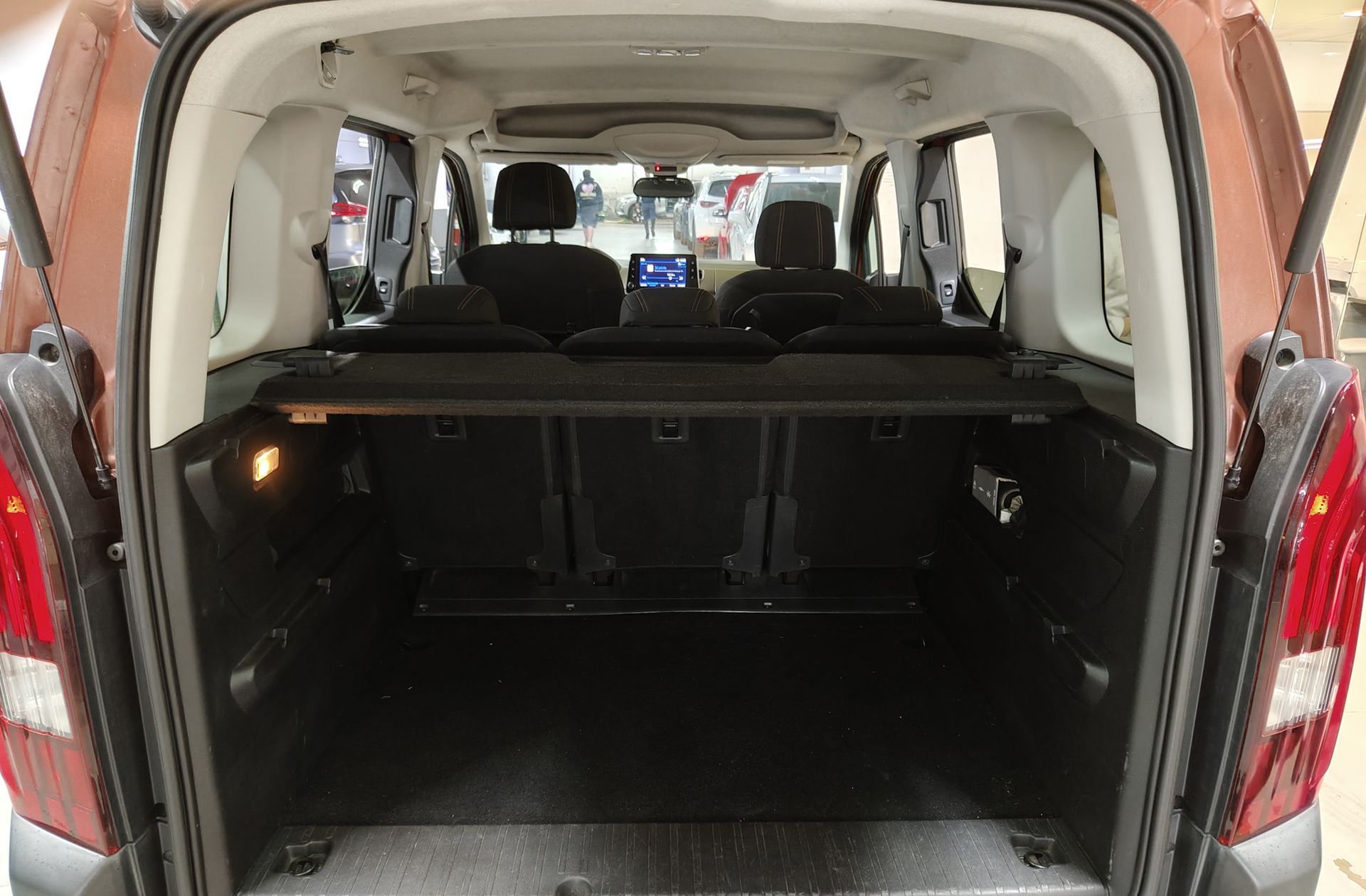 Peugeot Rifter BlueHDi 130 GT Line Standard EAT8 9 - foto 15