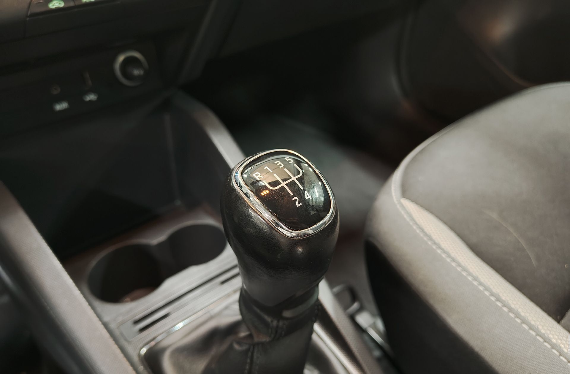 Škoda Fabia 1.4 TDI Ambition - foto 5
