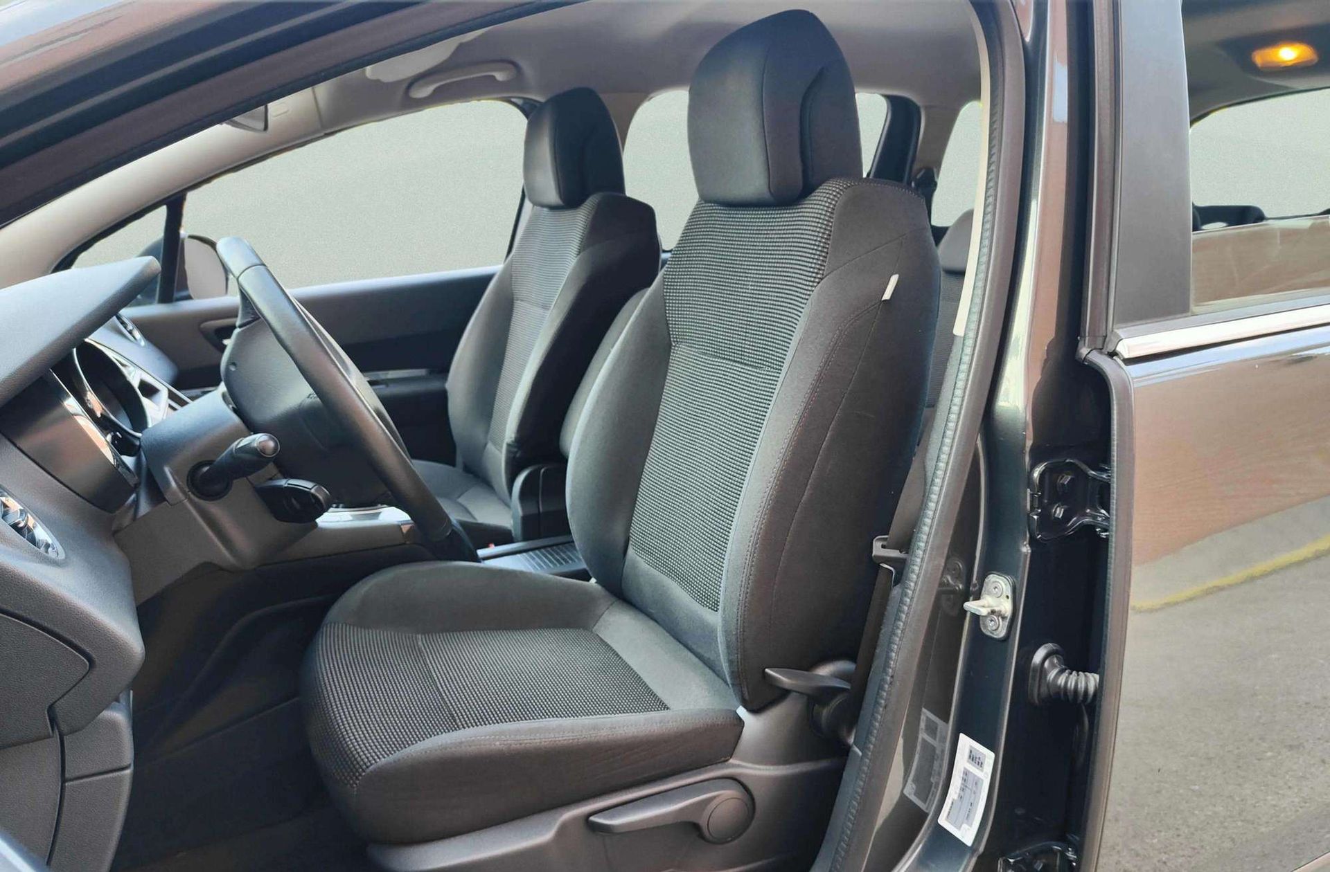 Peugeot 5008 Active VTi 7 plazas - foto 11