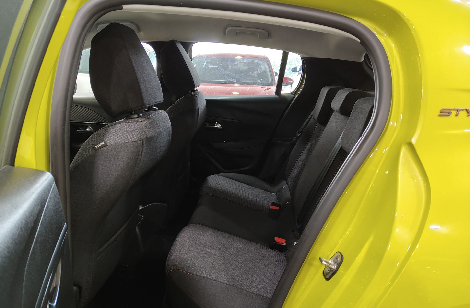 Peugeot 208 Style Hybrid 110 eDCS6 - foto 10