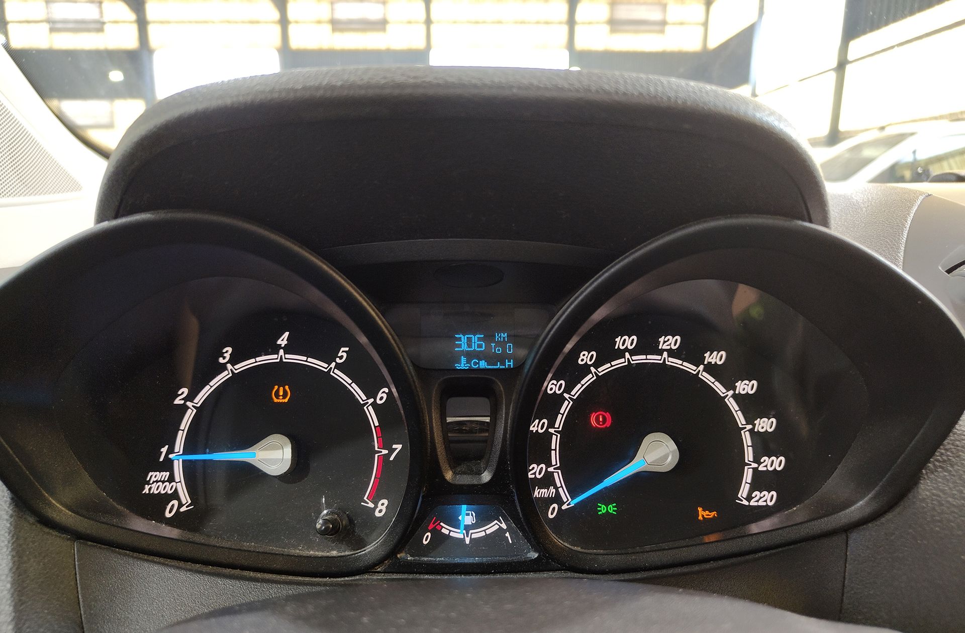 Ford Tourneo Courier 1.0 EcoBoost Ambiente - foto 19