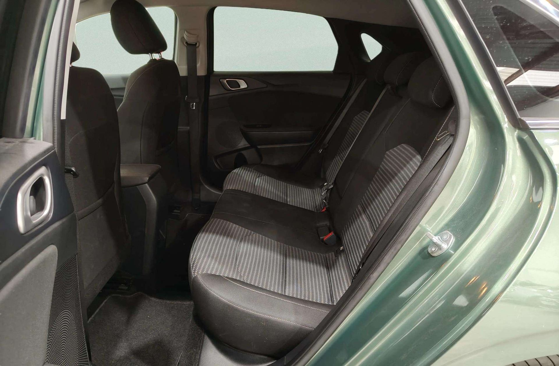 Kia Ceed 1.0 T-GDi Drive - foto 12