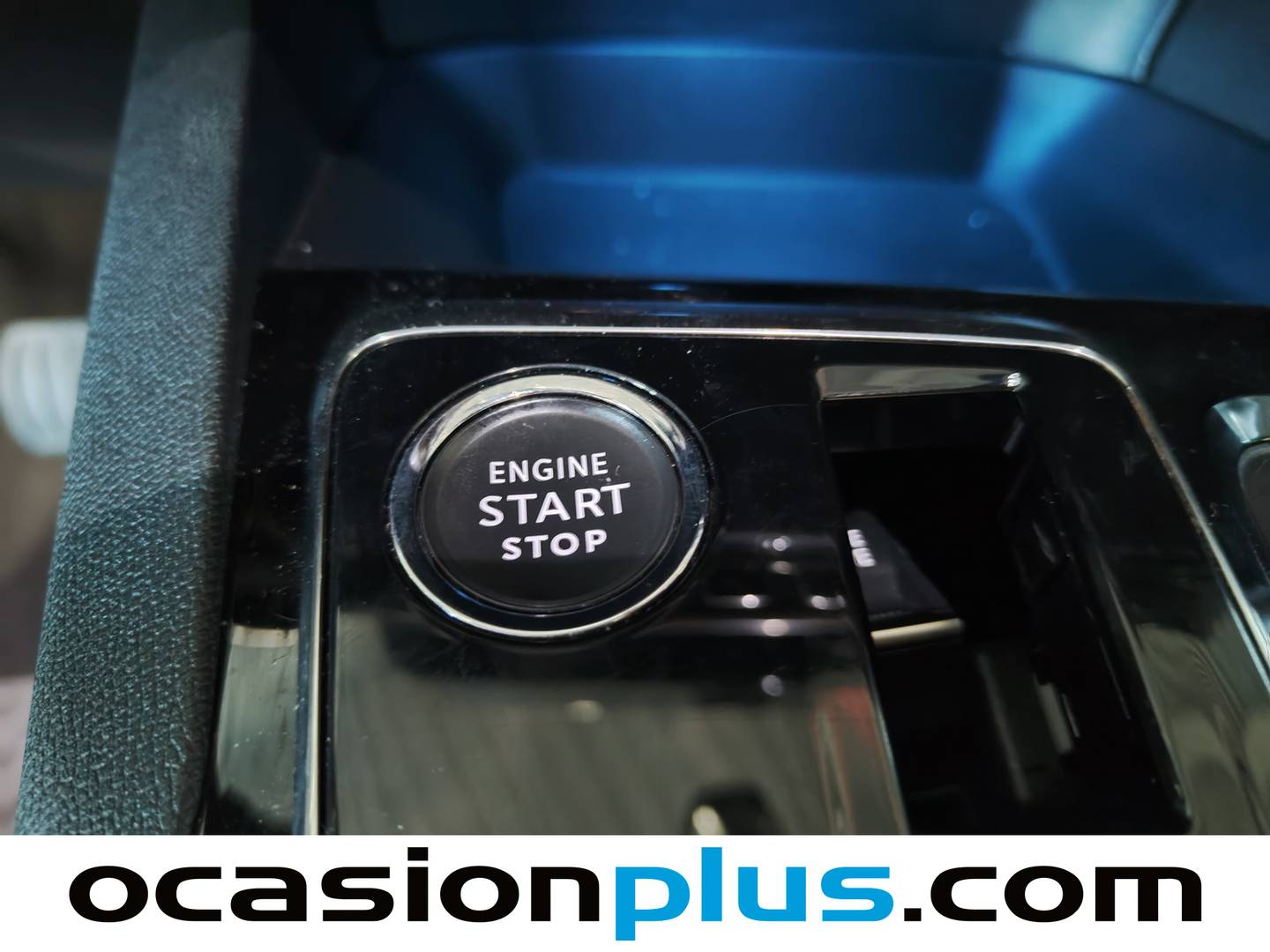 Foto Peugeot 3008 Peugeot 3008 PureTech 130 S&S Allure Pack EAT8  (130 CV)