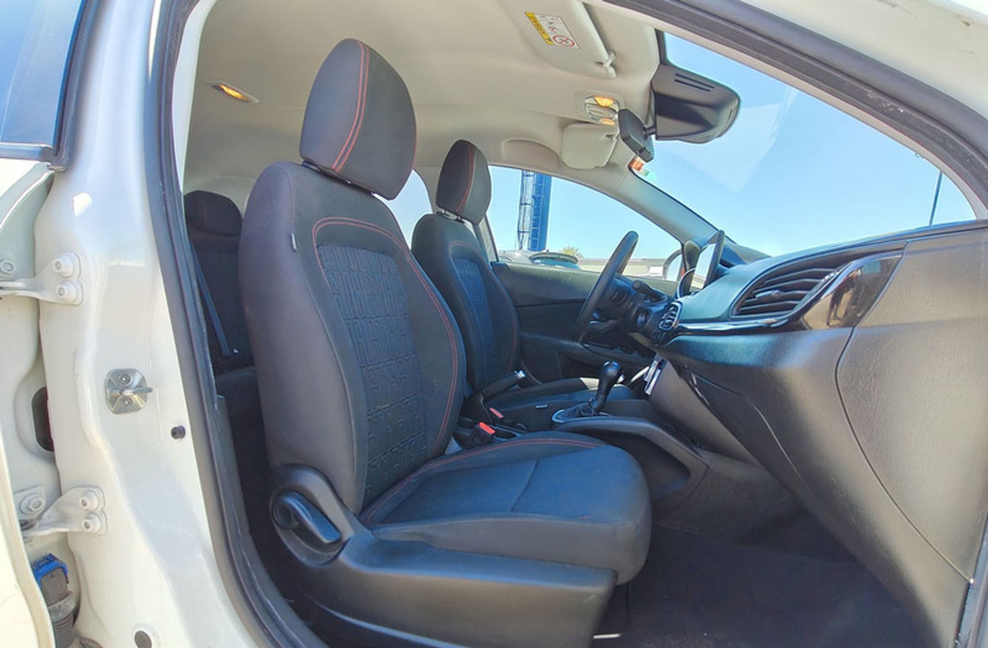 Fiat Tipo 1.5 Hybrid Red DCT - foto 18