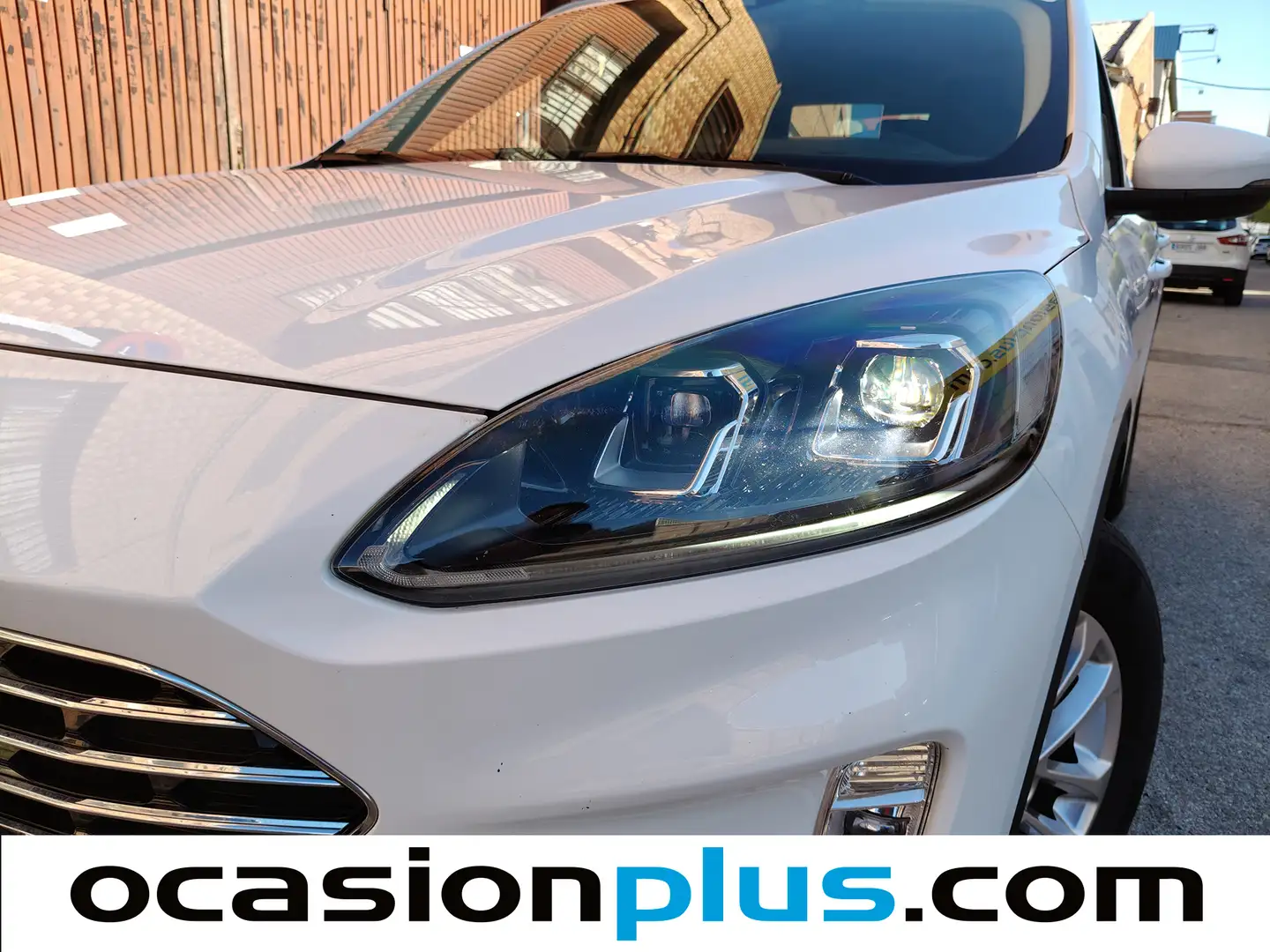 Foto Ford Kuga Ford Kuga 1.5 EcoBlue Titanium Auto (120 CV)