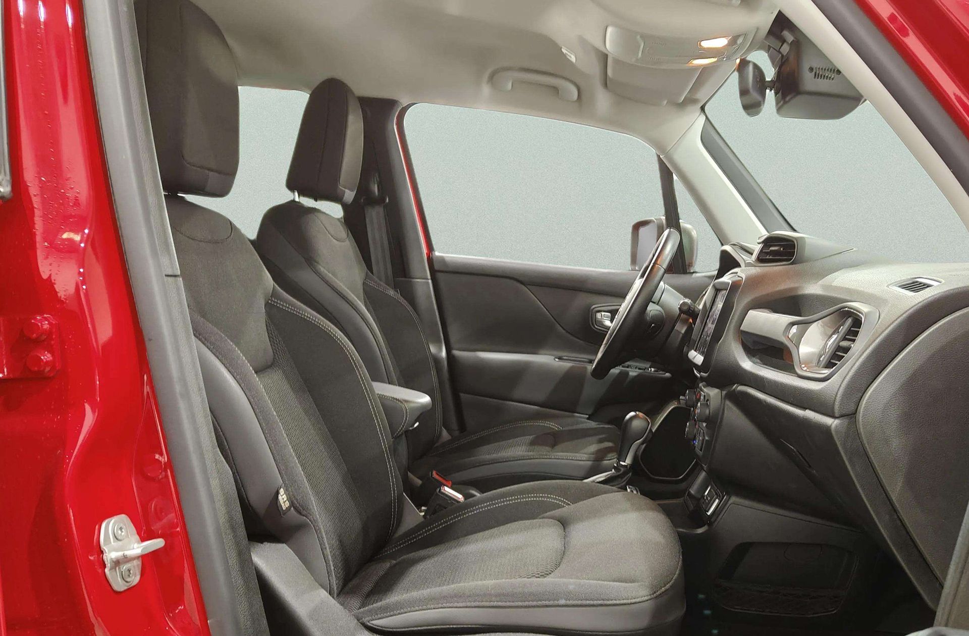 Jeep Renegade 1.3G Limited 4x2 Ddct - foto 20
