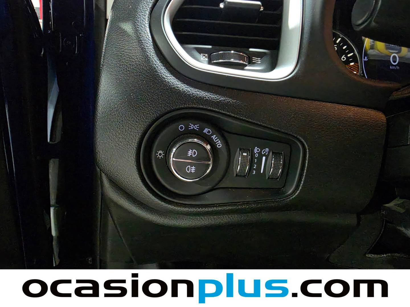 Equipamiento del Jeep Renegade Jeep Renegade 1.0G Longitude 4x2 (120 CV)