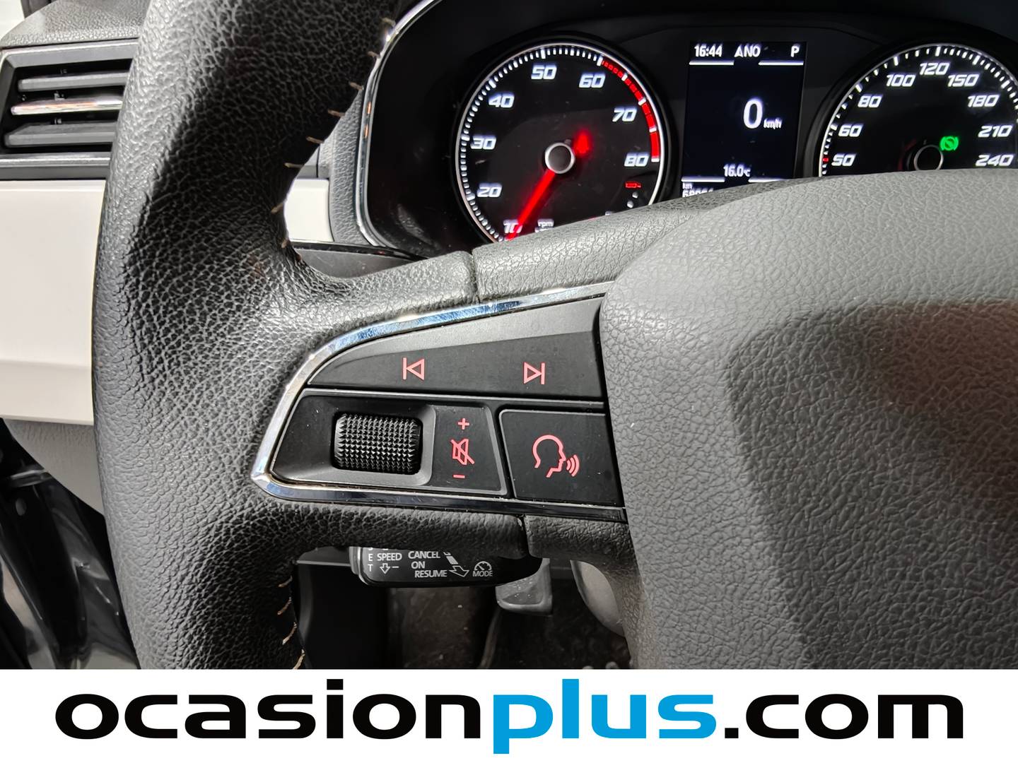 Foto Seat Arona SEAT Arona 1.0 TSI Ecomotive S&S Xcellence Edition DSG (115 CV)